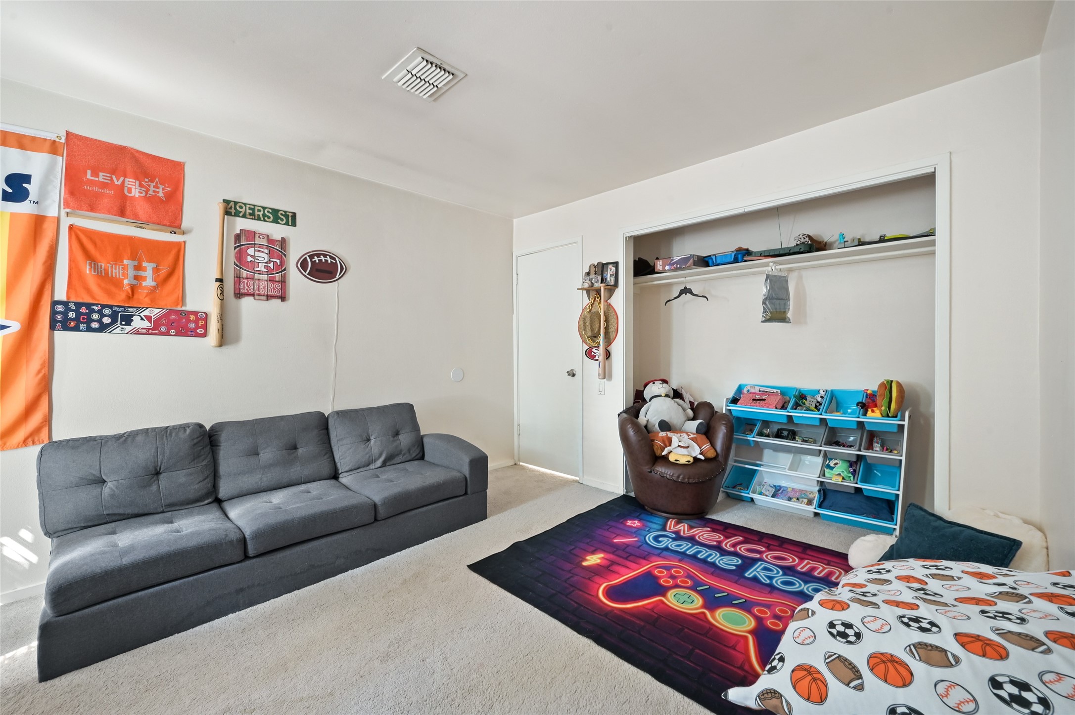 268 Litchfield Lane Property Photo 13