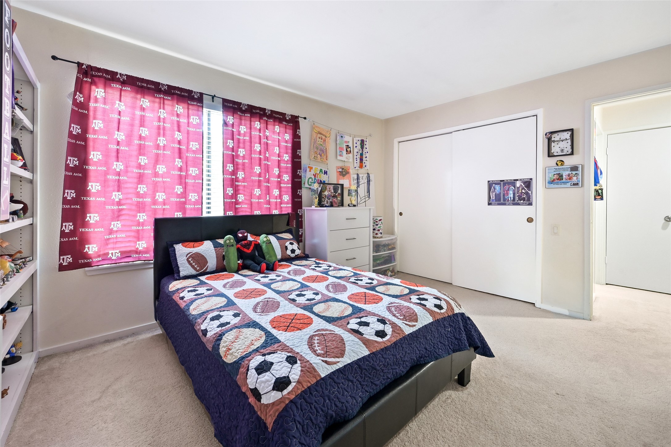 268 Litchfield Lane Property Photo 15
