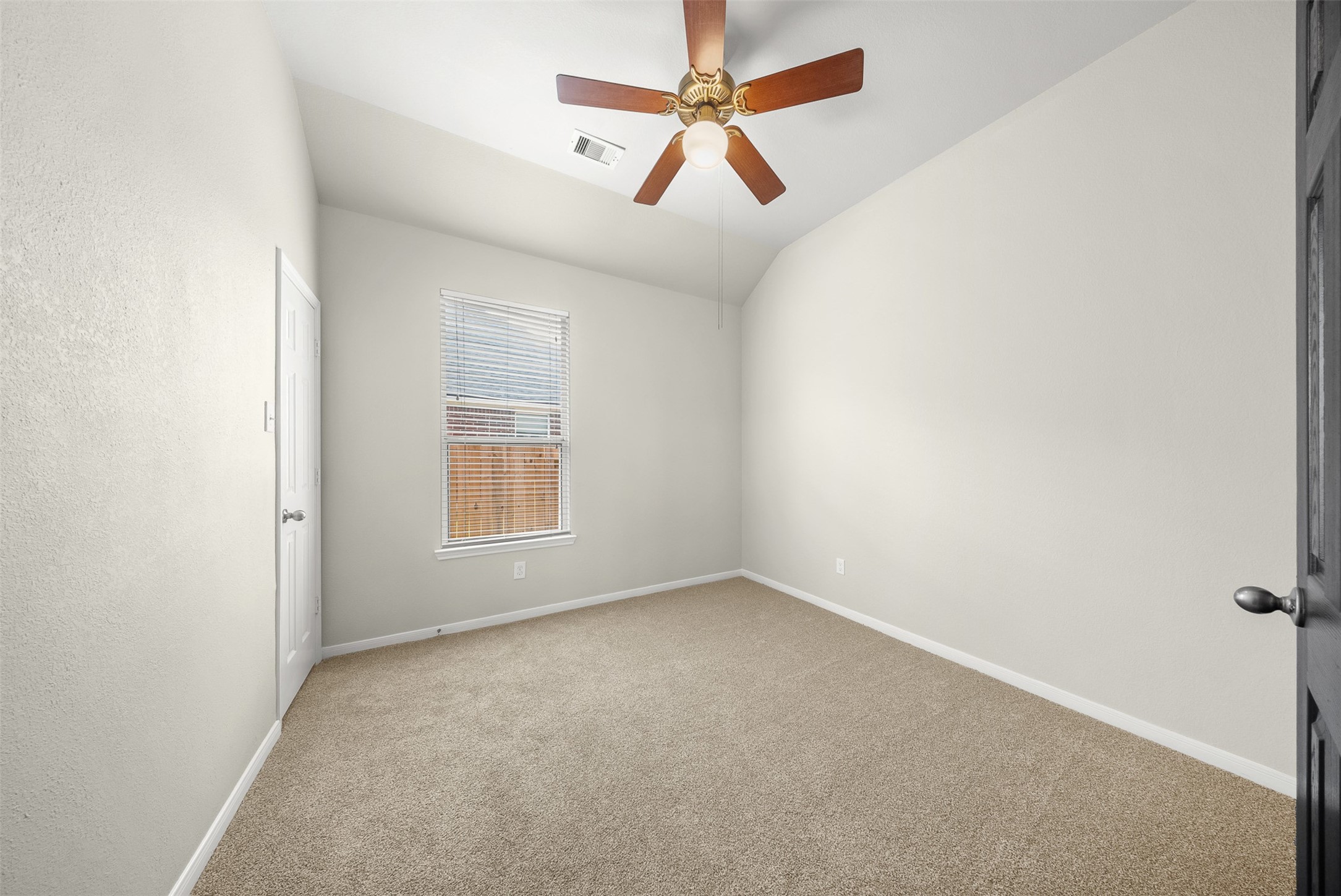 15314 Hazen Point Drive Property Photo 26