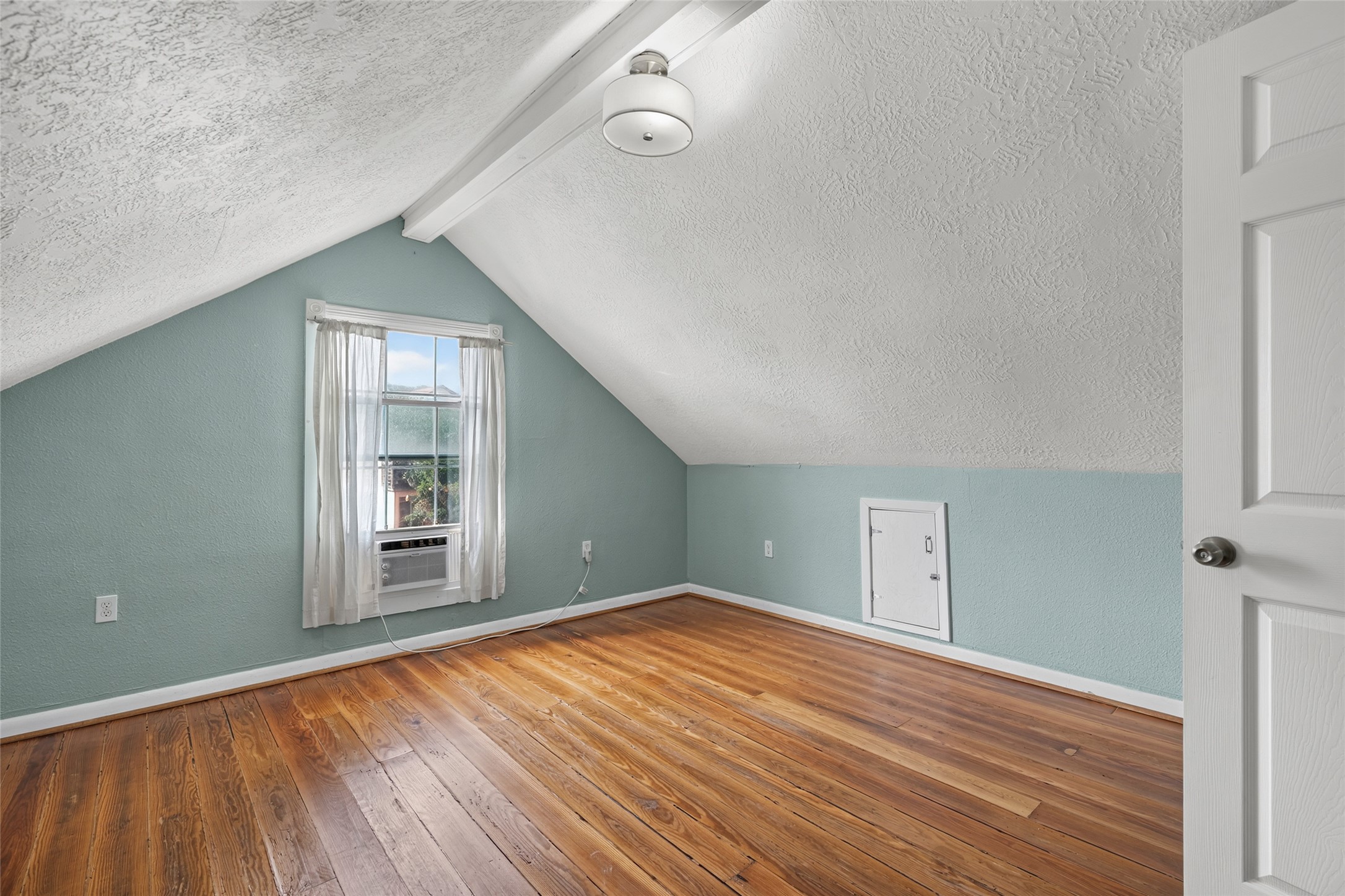 2115 Avenue O 1/2 Property Photo 31