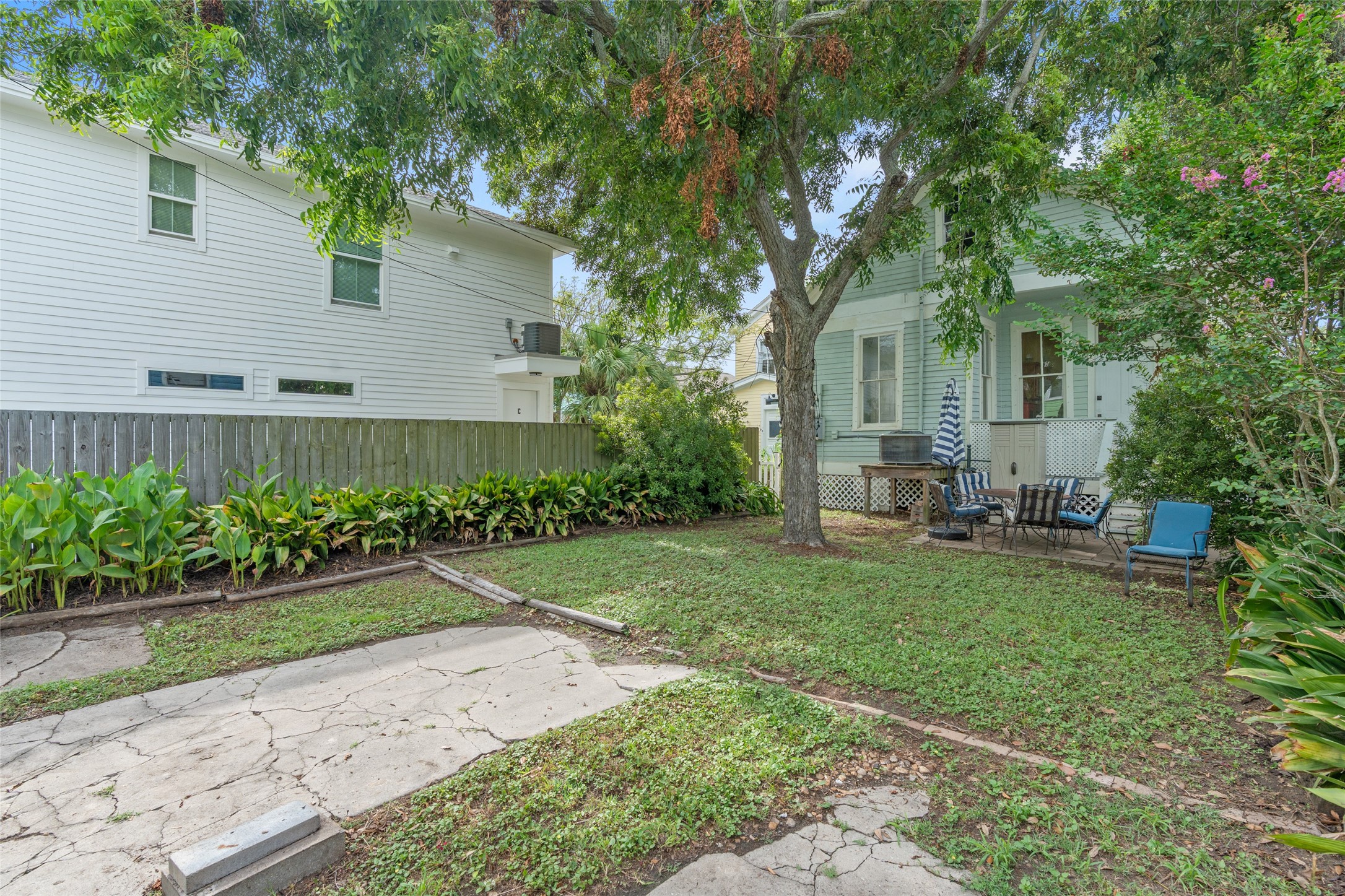 2115 Avenue O 1/2 Property Photo 38