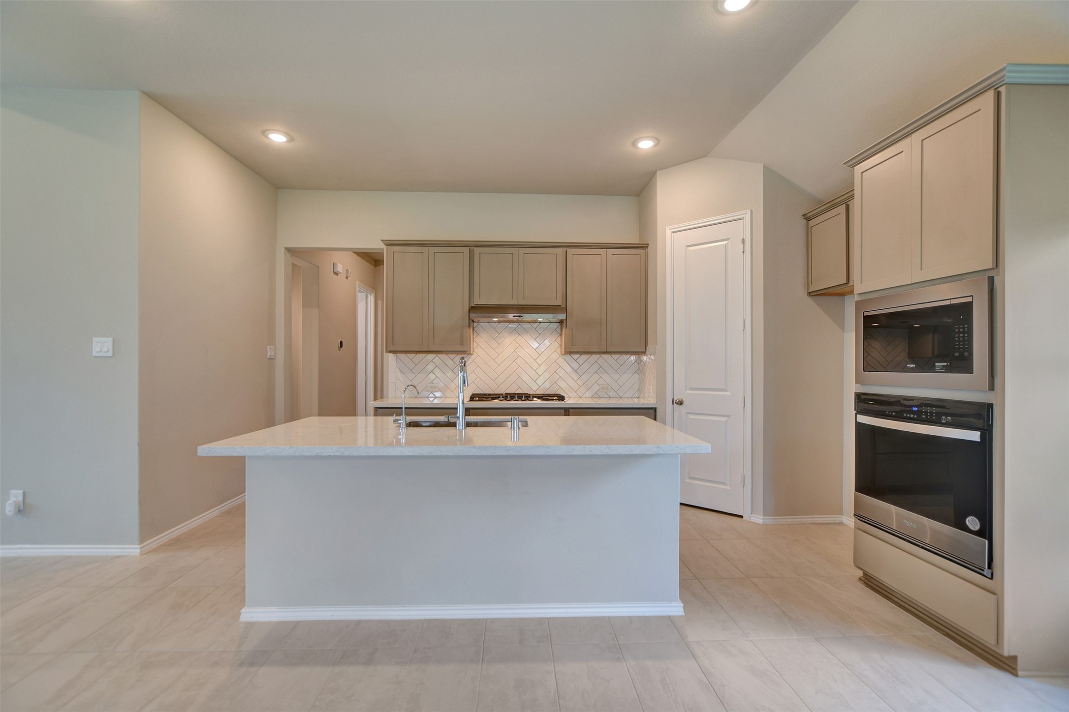 8346 Boundary Waters Drive Property Photo 11