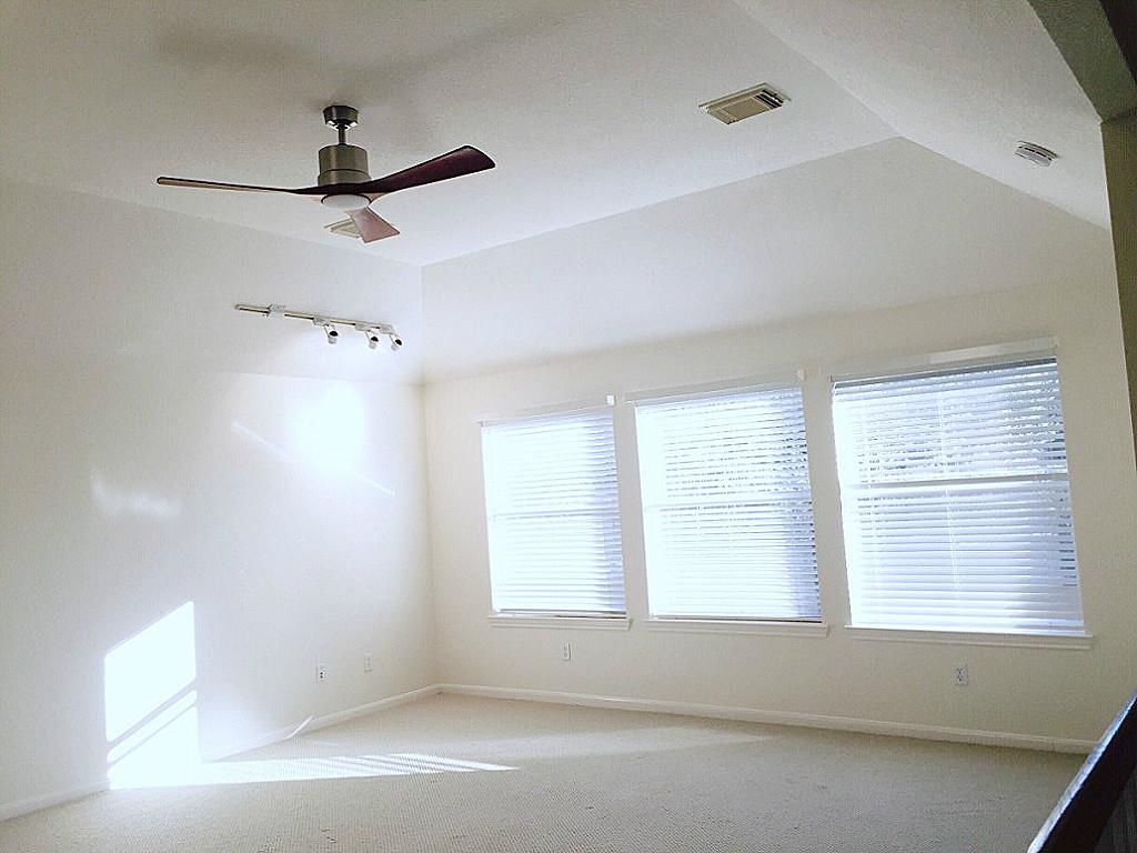 17503 Sunny Trail Lane Property Photo 6