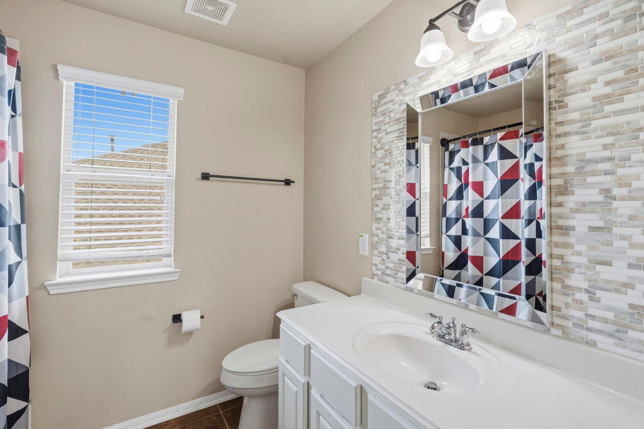 28250 Daystrom Lane Property Photo 19