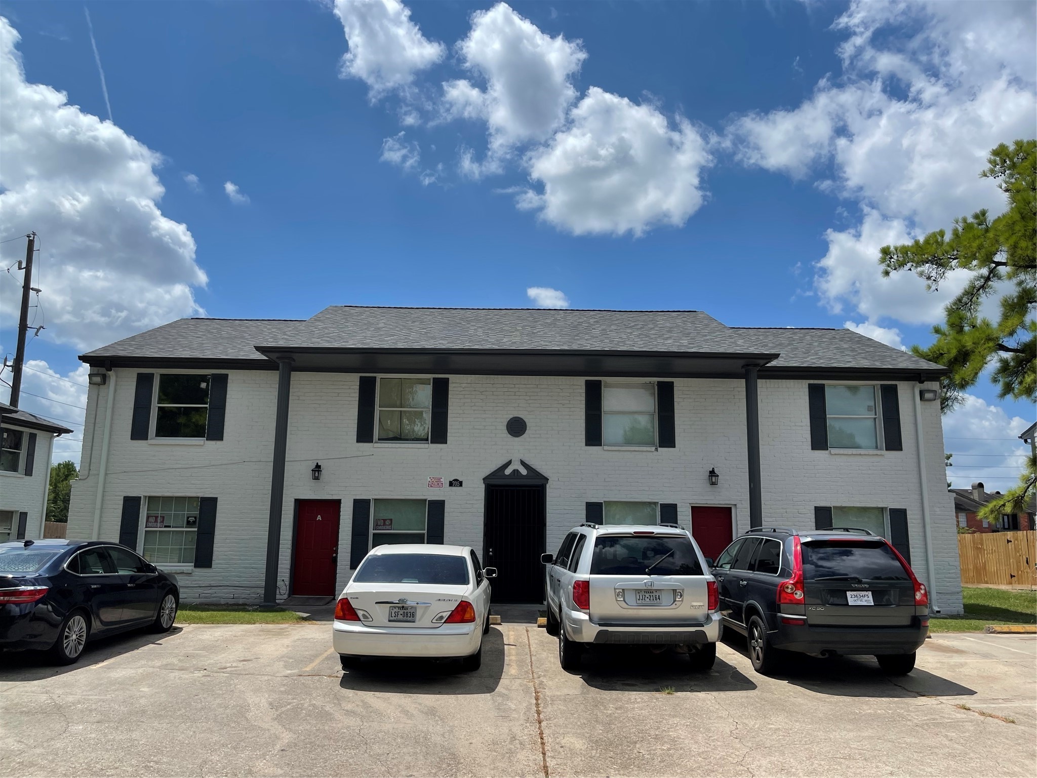 703 Barren Springs Drive C Property Photo 1