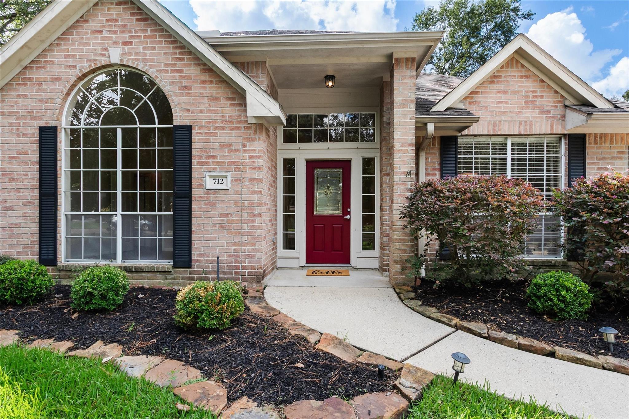 712 Forest Lane Drive, Conroe Tx 77302 Property Photo 3