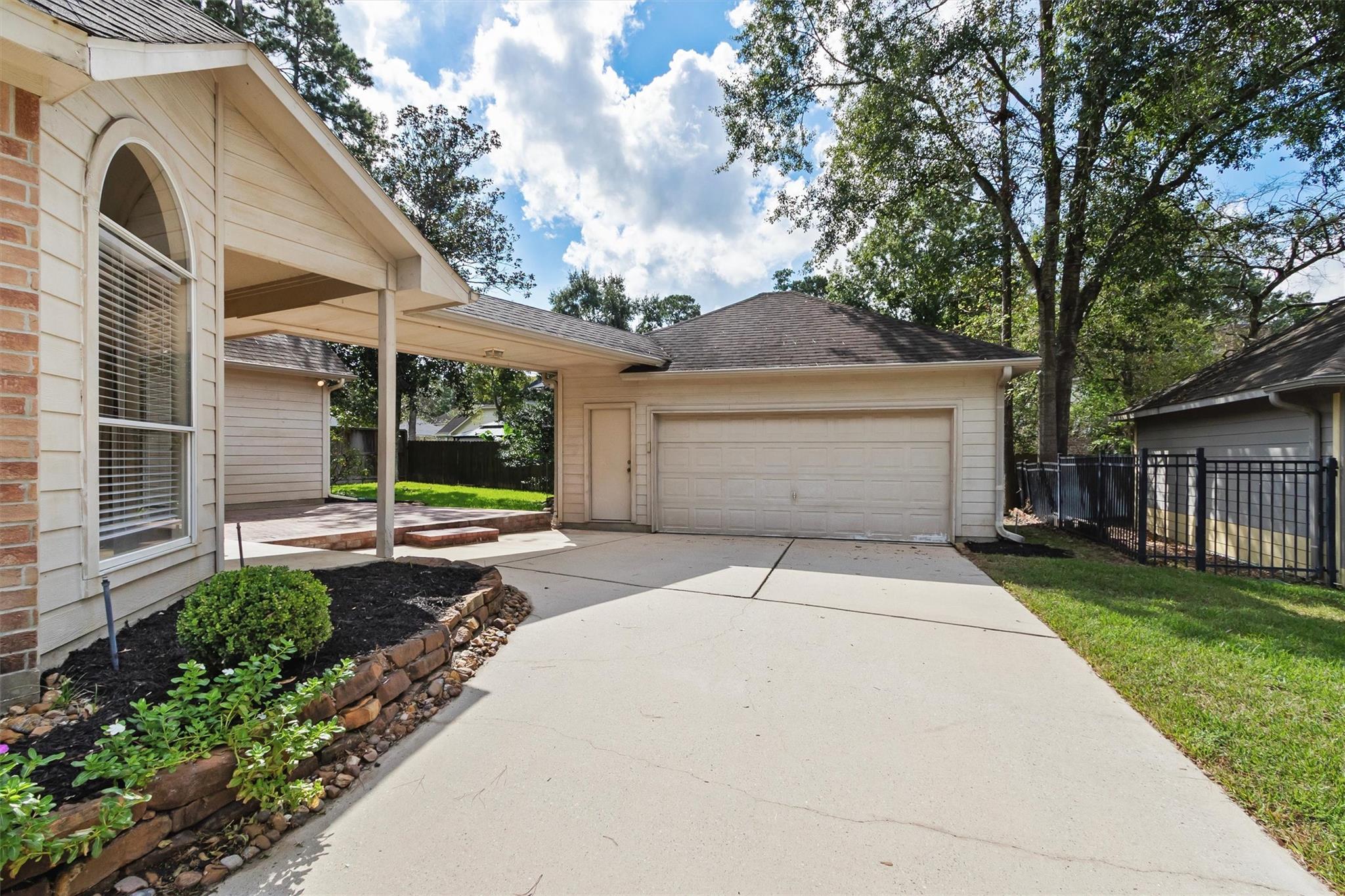 712 Forest Lane Drive, Conroe Tx 77302 Property Photo 4