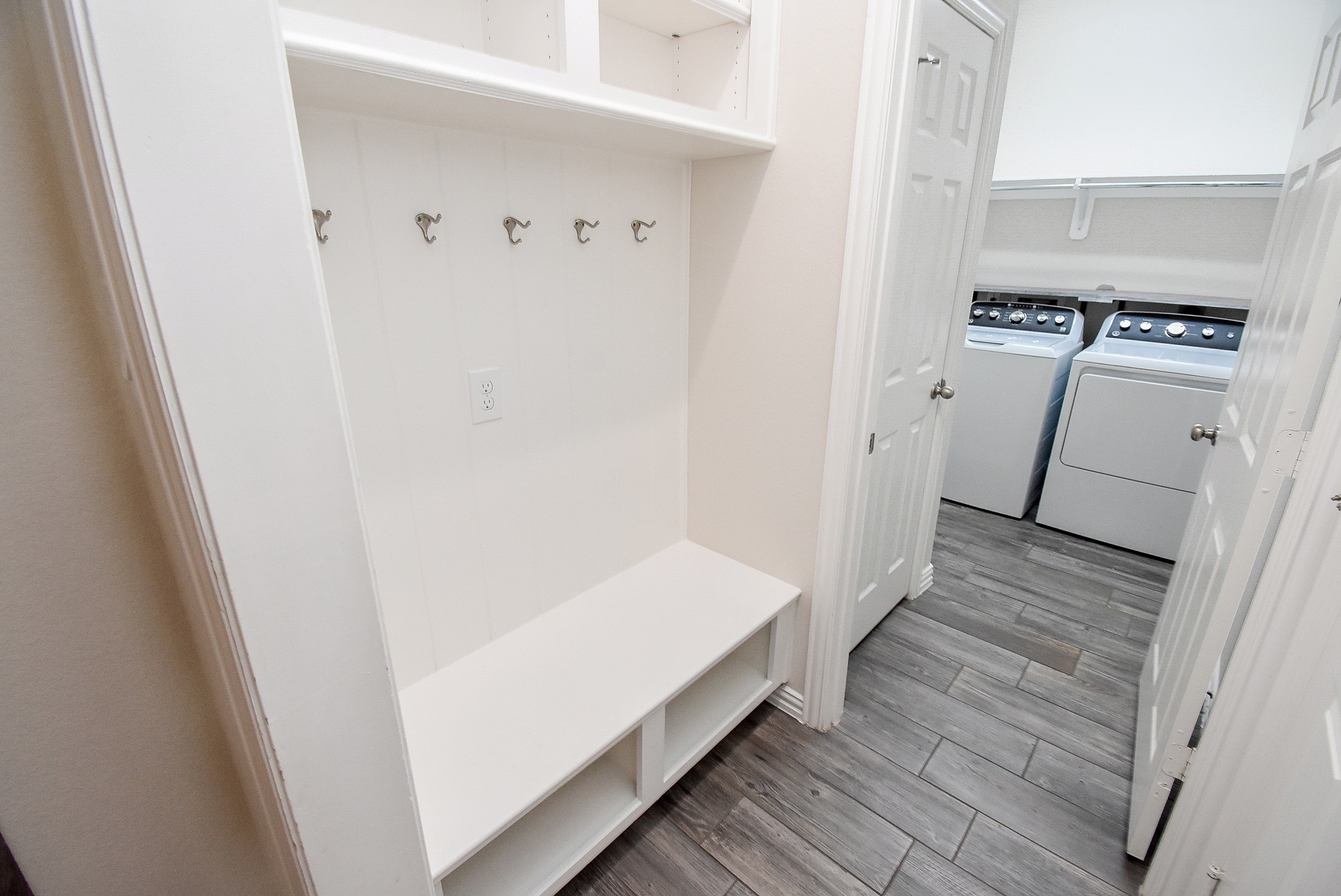 27231 Symphony Creek Lane Property Photo 8