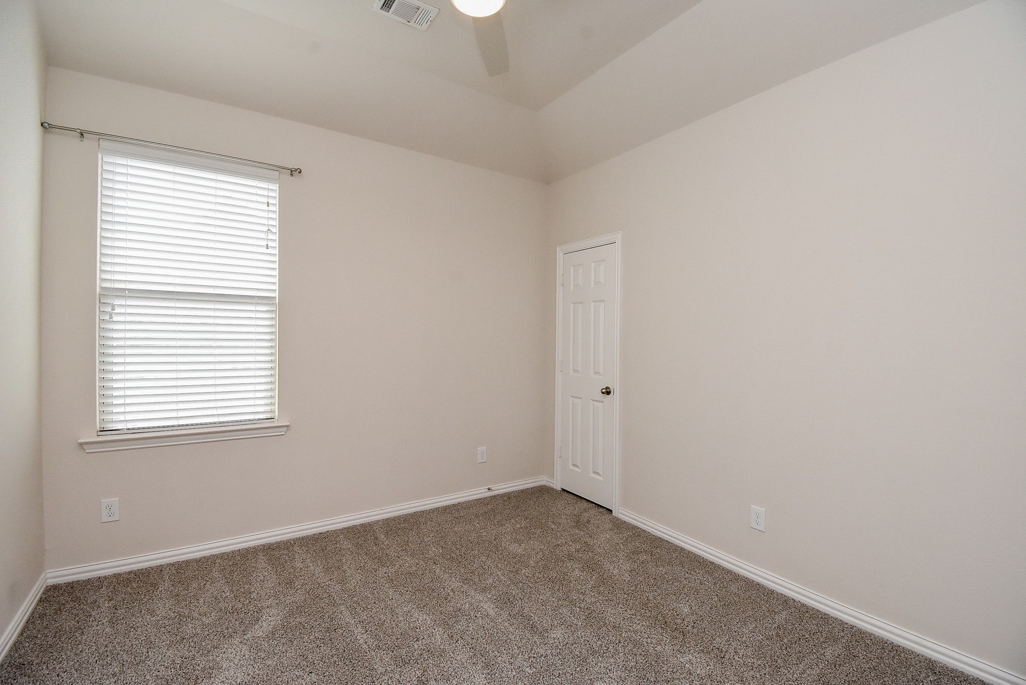 27231 Symphony Creek Lane Property Photo 33