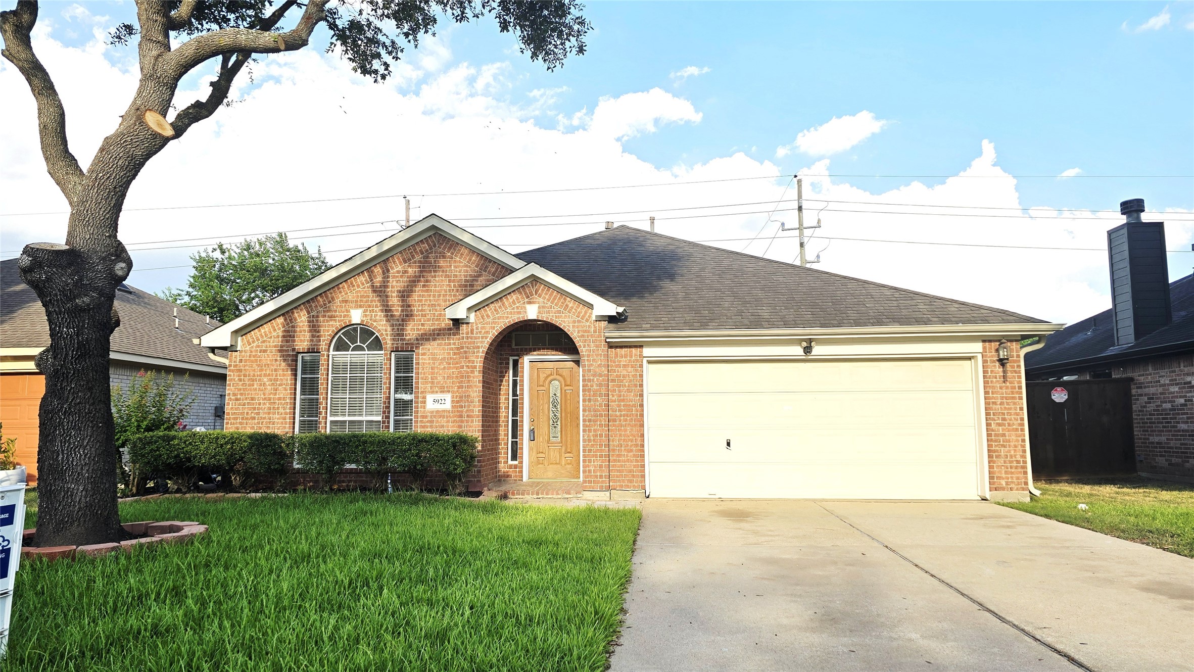 5922 Whitwell Drive Property Photo 2