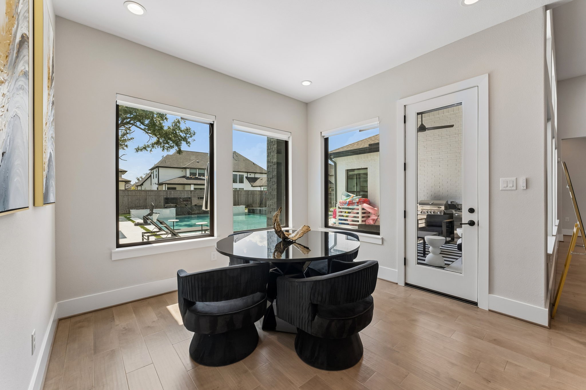10110 Mariner Oaks Drive Property Photo 16