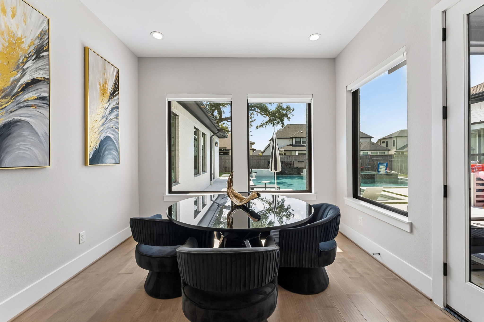 10110 Mariner Oaks Drive Property Photo 17