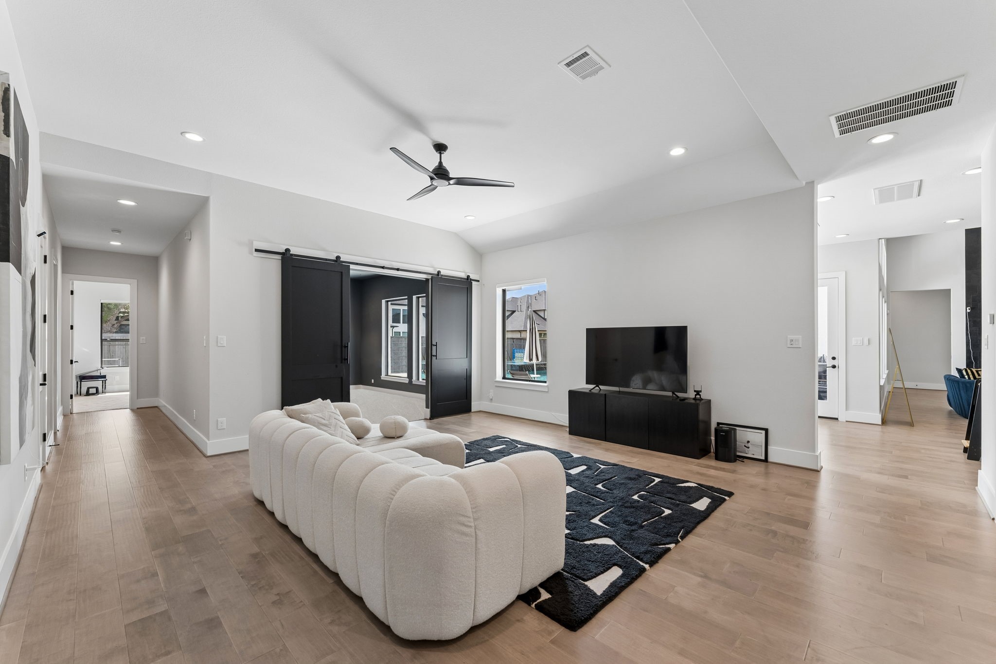 10110 Mariner Oaks Drive Property Photo 24