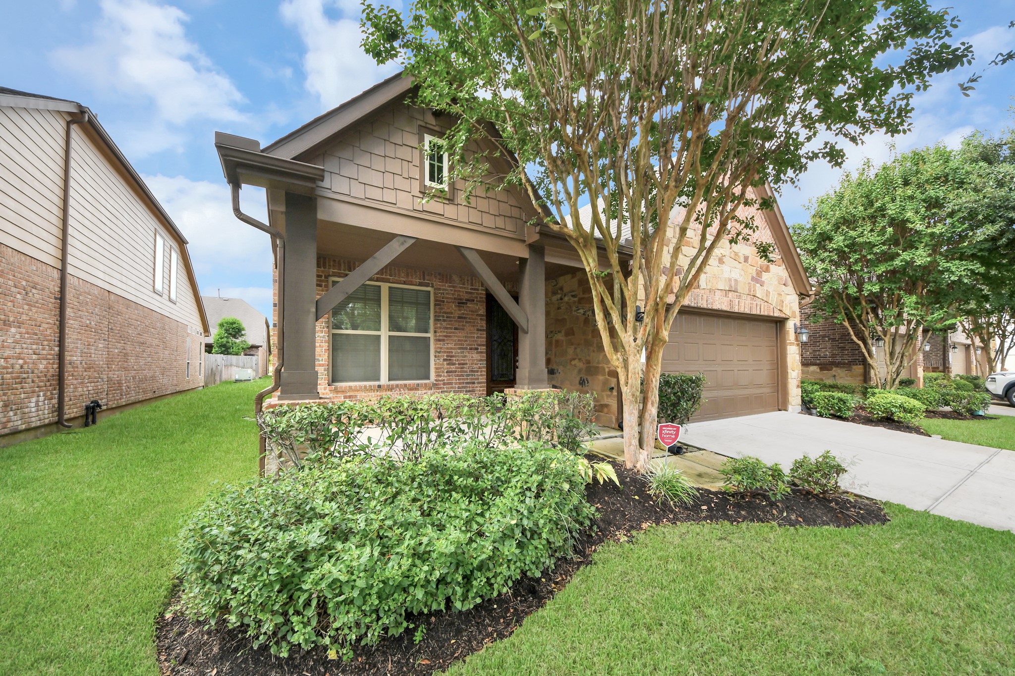 24219 Peralta Glen Lane Property Photo 4