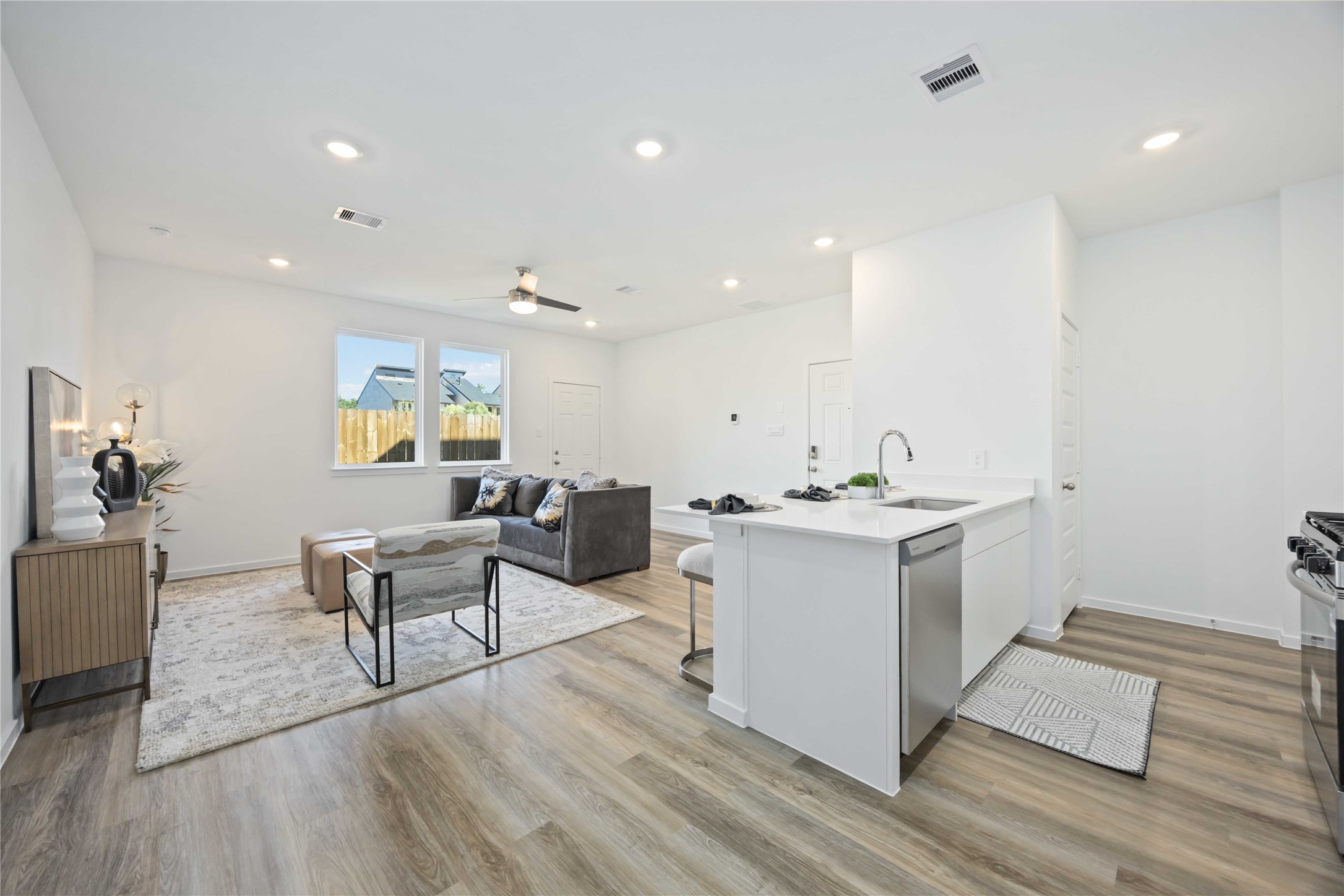 3312 Willshire Stone Street Property Photo 13