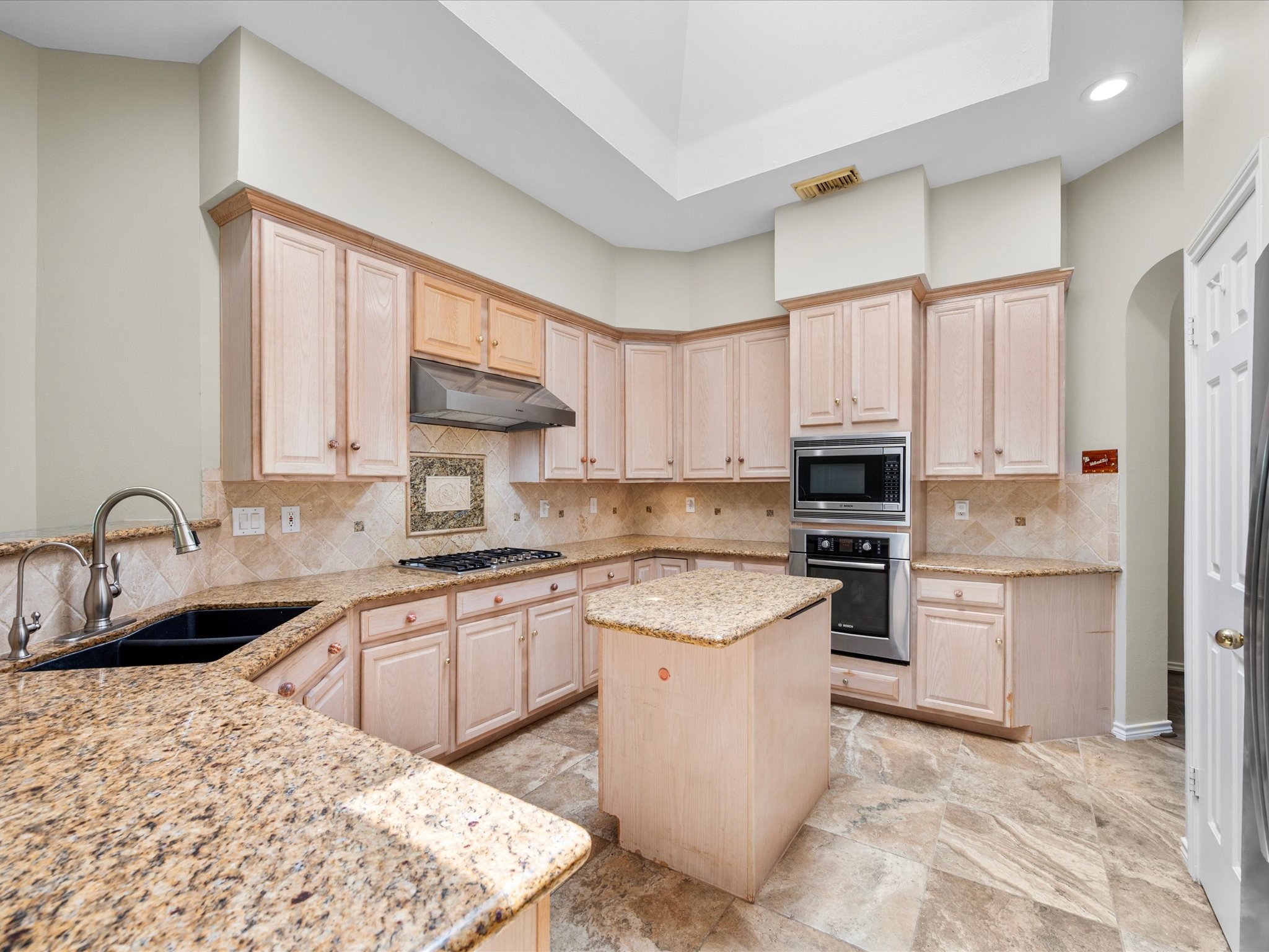 2707 Cheryl Court Property Photo 13
