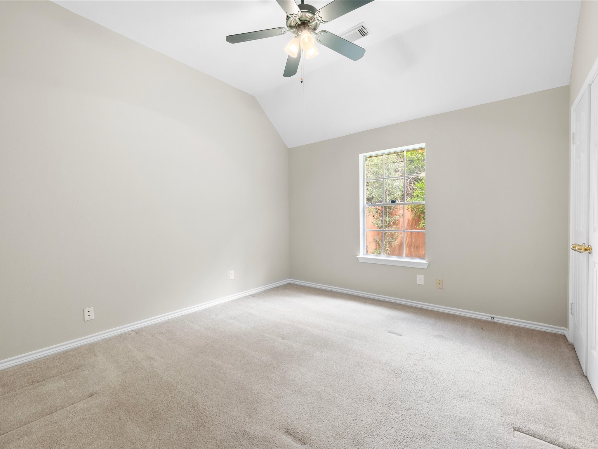 2707 Cheryl Court Property Photo 26
