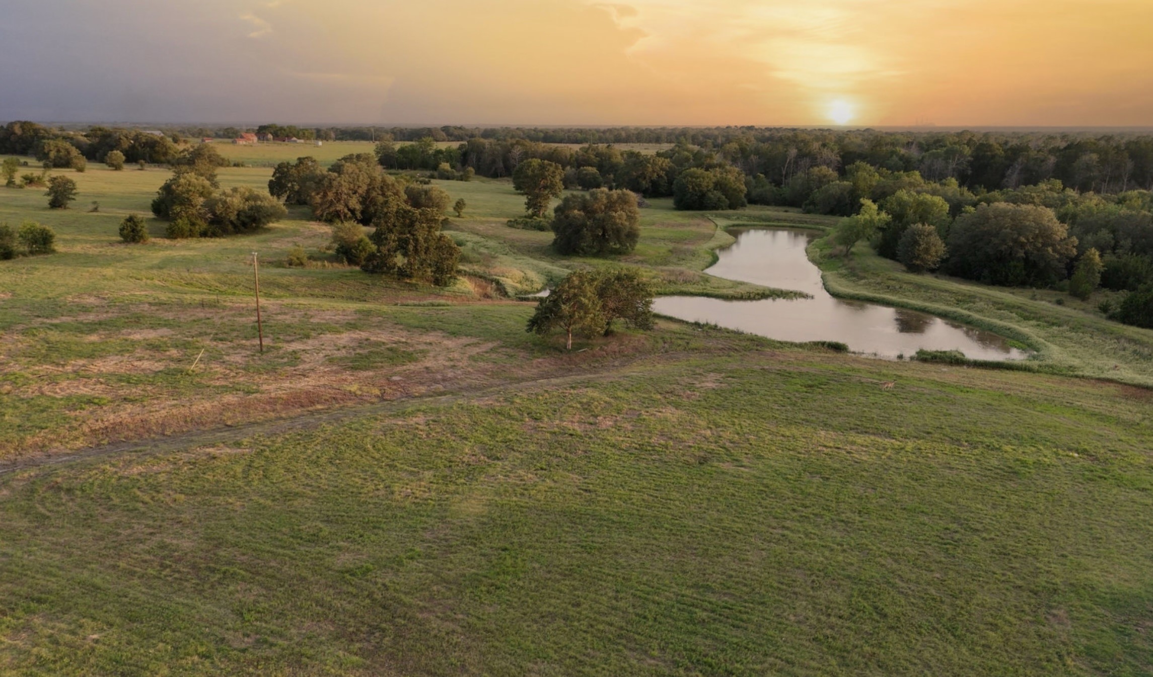 16 Round Top Farms Drive Property Photo 1