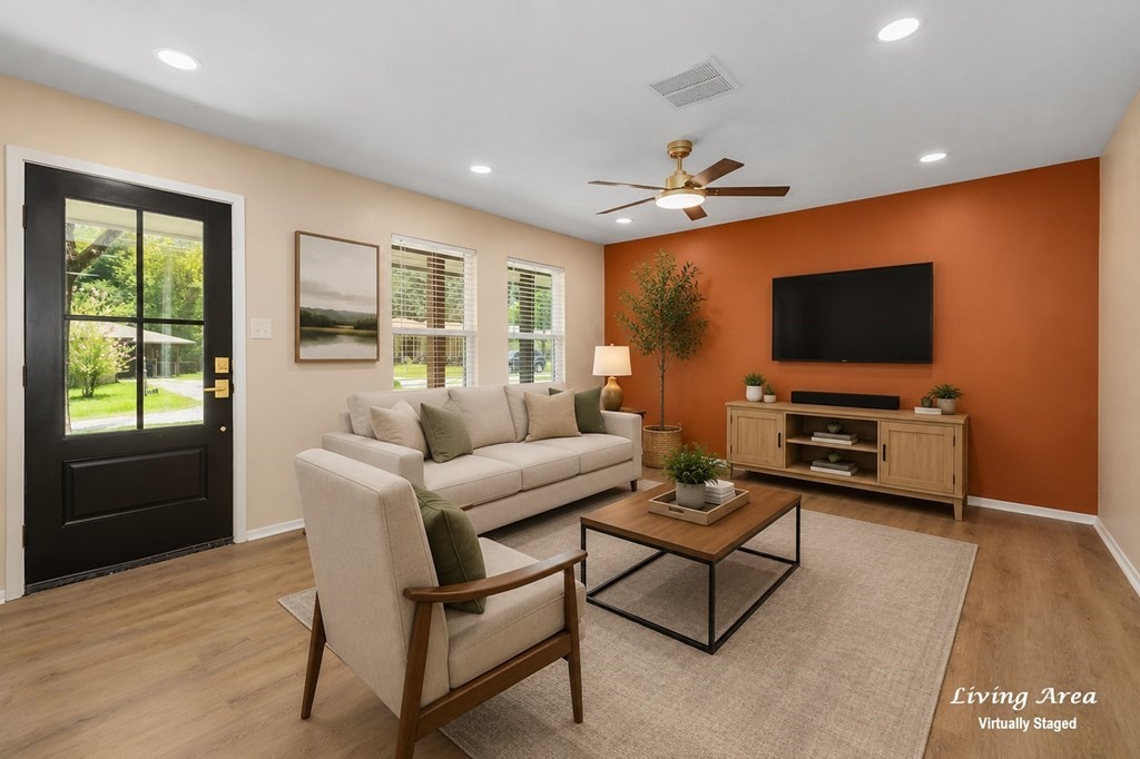 104 Oklahoma Street Property Photo 3
