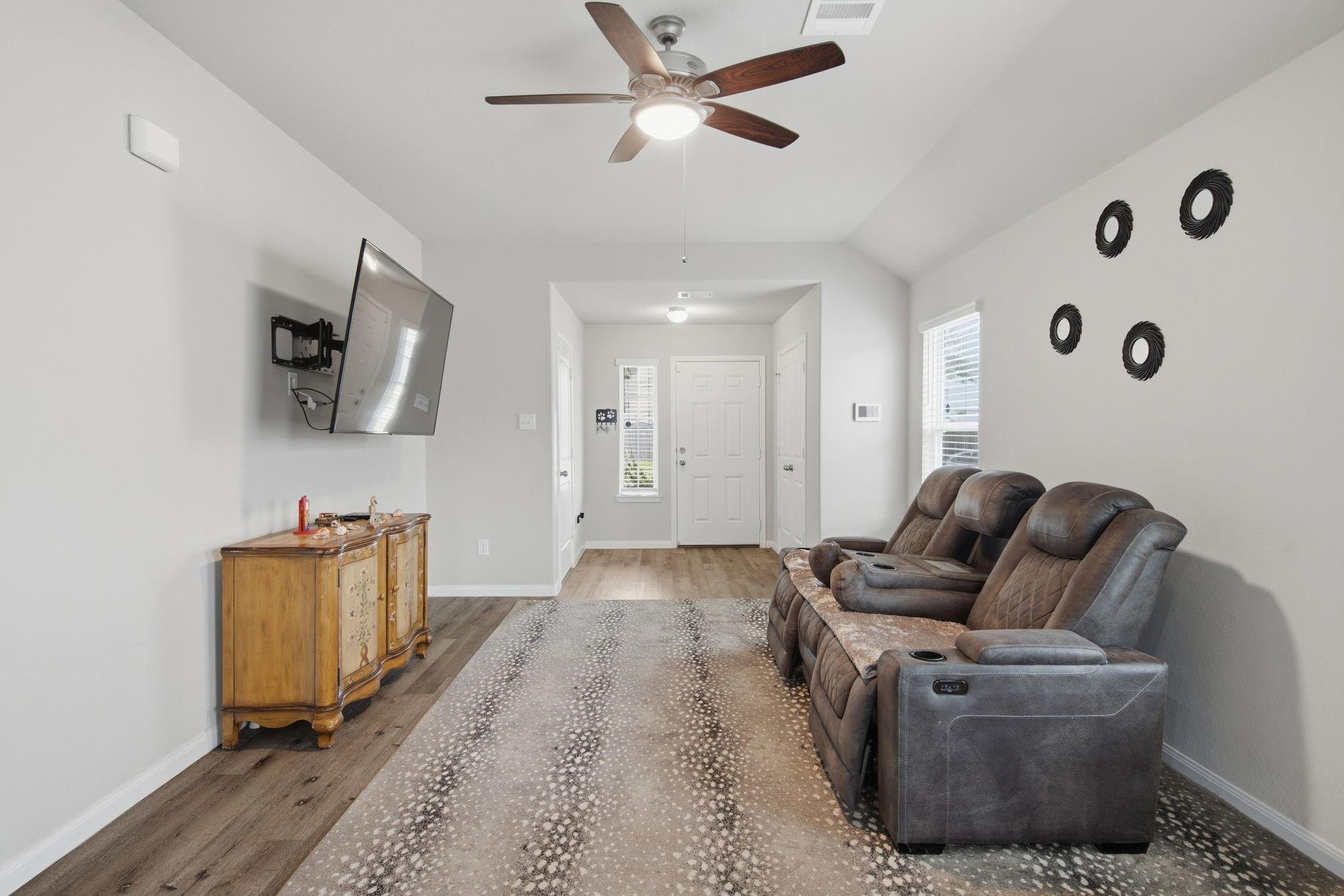 5315 Brooklyn Rose Drive Property Photo 3