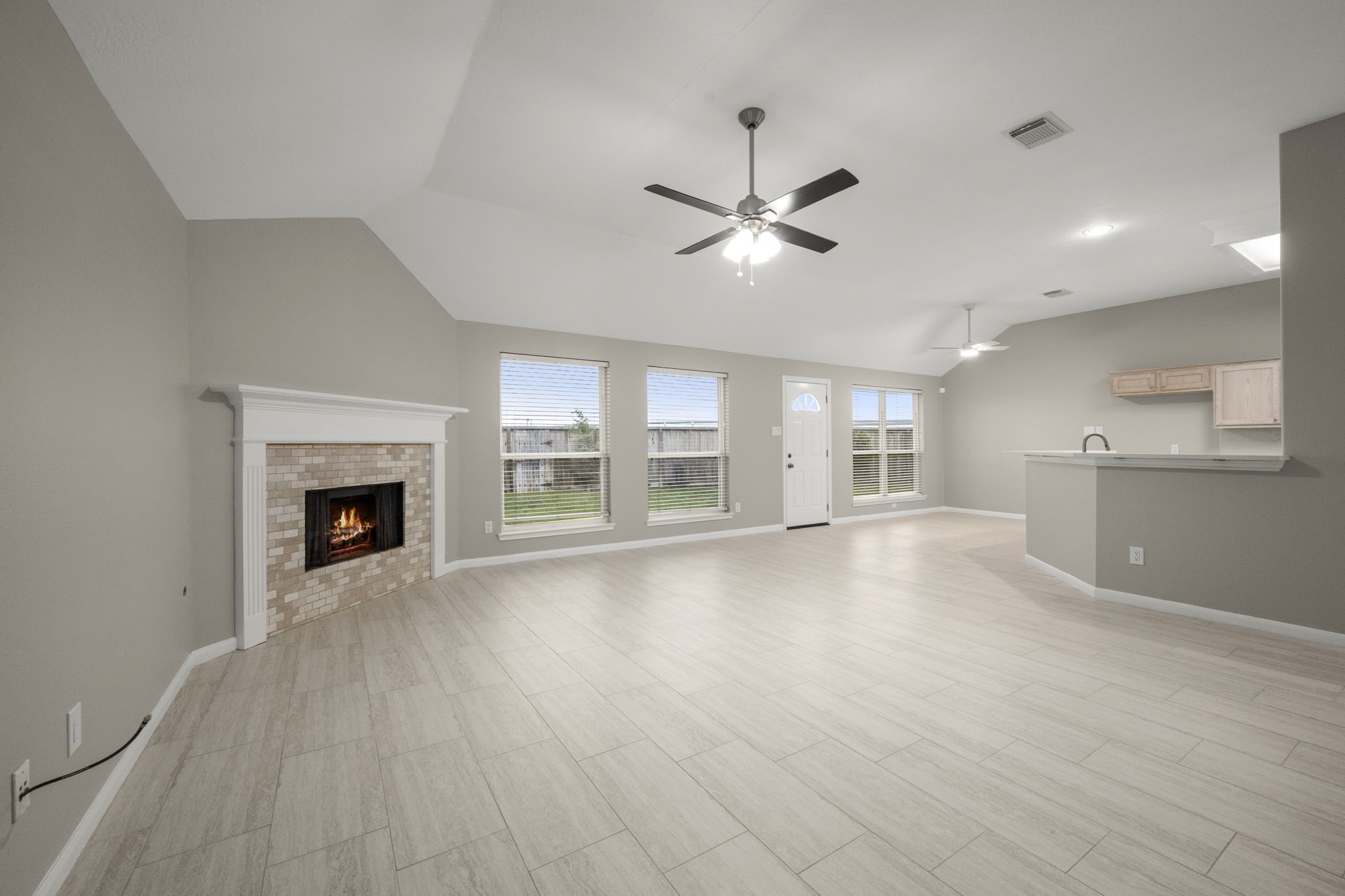 11742 Pinos Altos Drive Property Photo 13