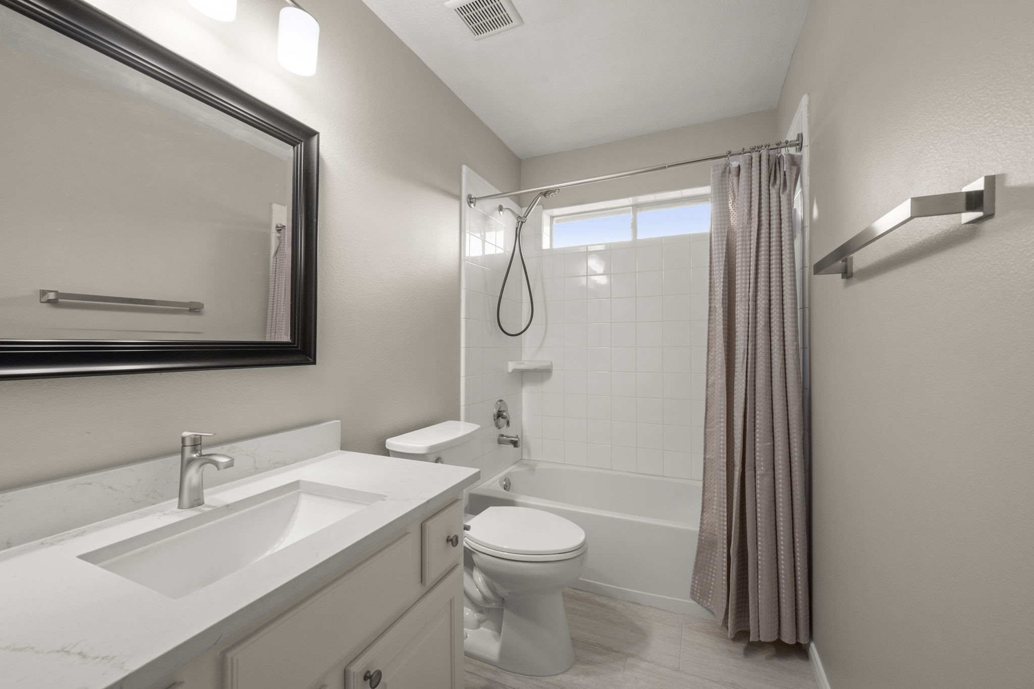 11742 Pinos Altos Drive Property Photo 16