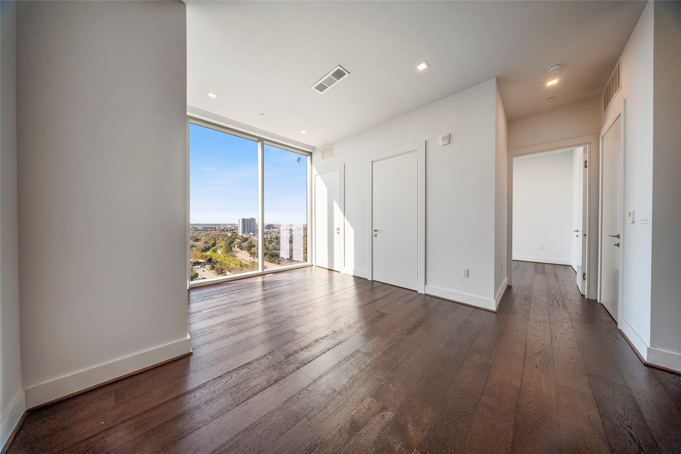 1711 Allen Parkway 1802 Property Photo 6
