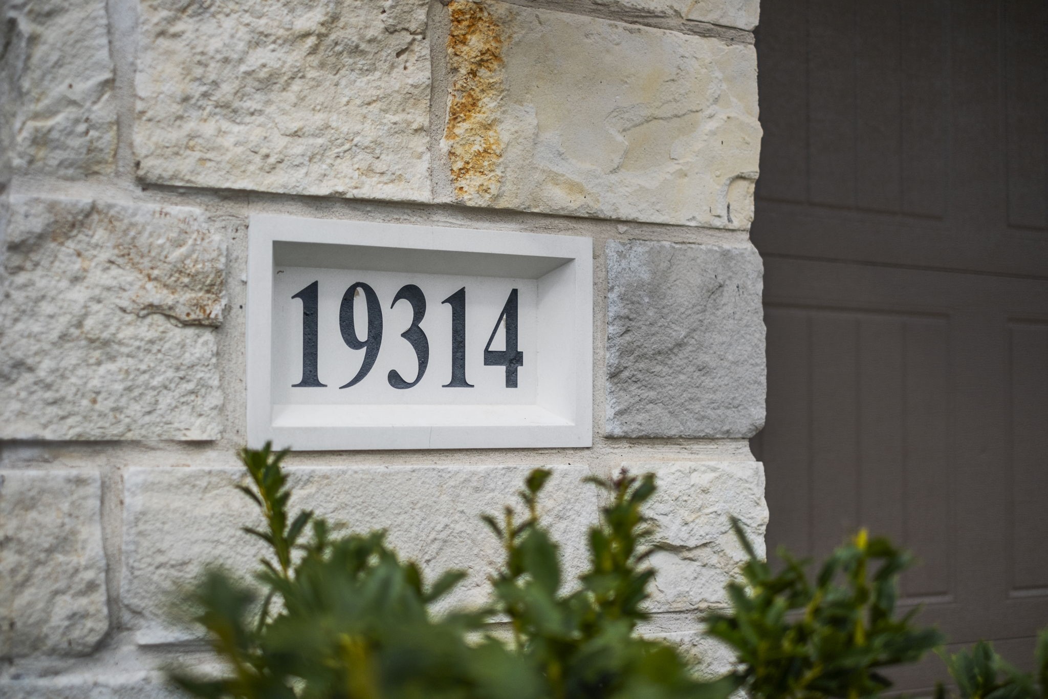 19314 Trotting Green Trail Property Photo 9
