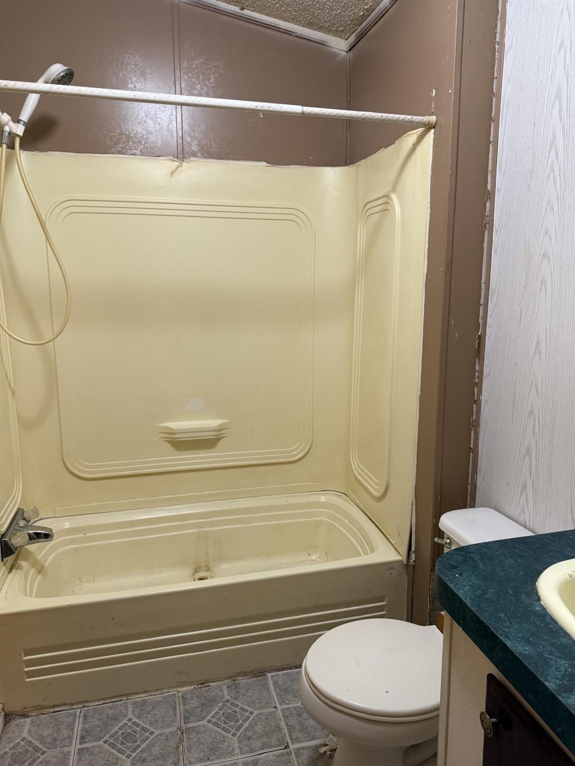 512 Harrison Avenue Property Photo 7