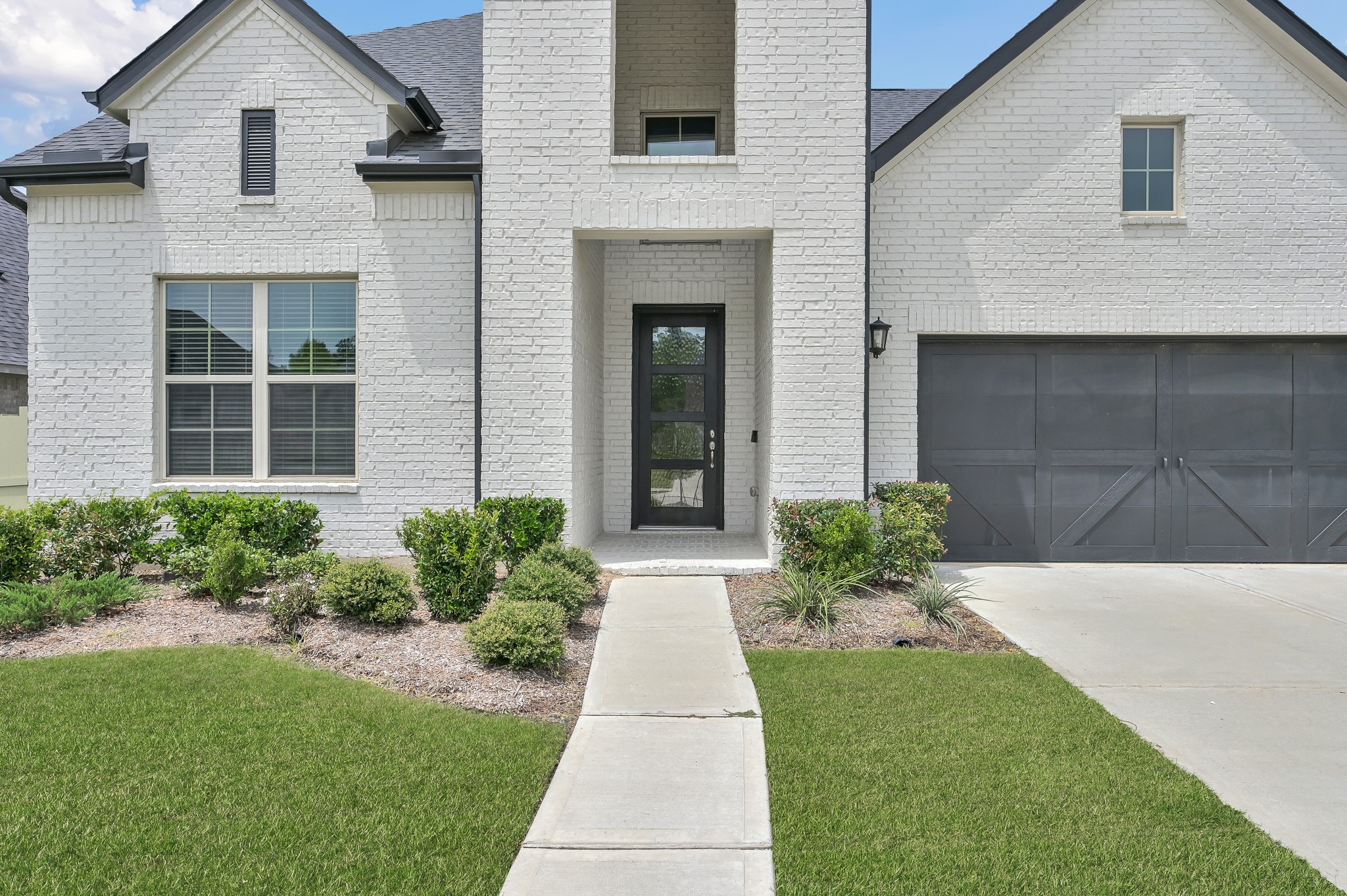 10053 Preserve Way Property Photo 4