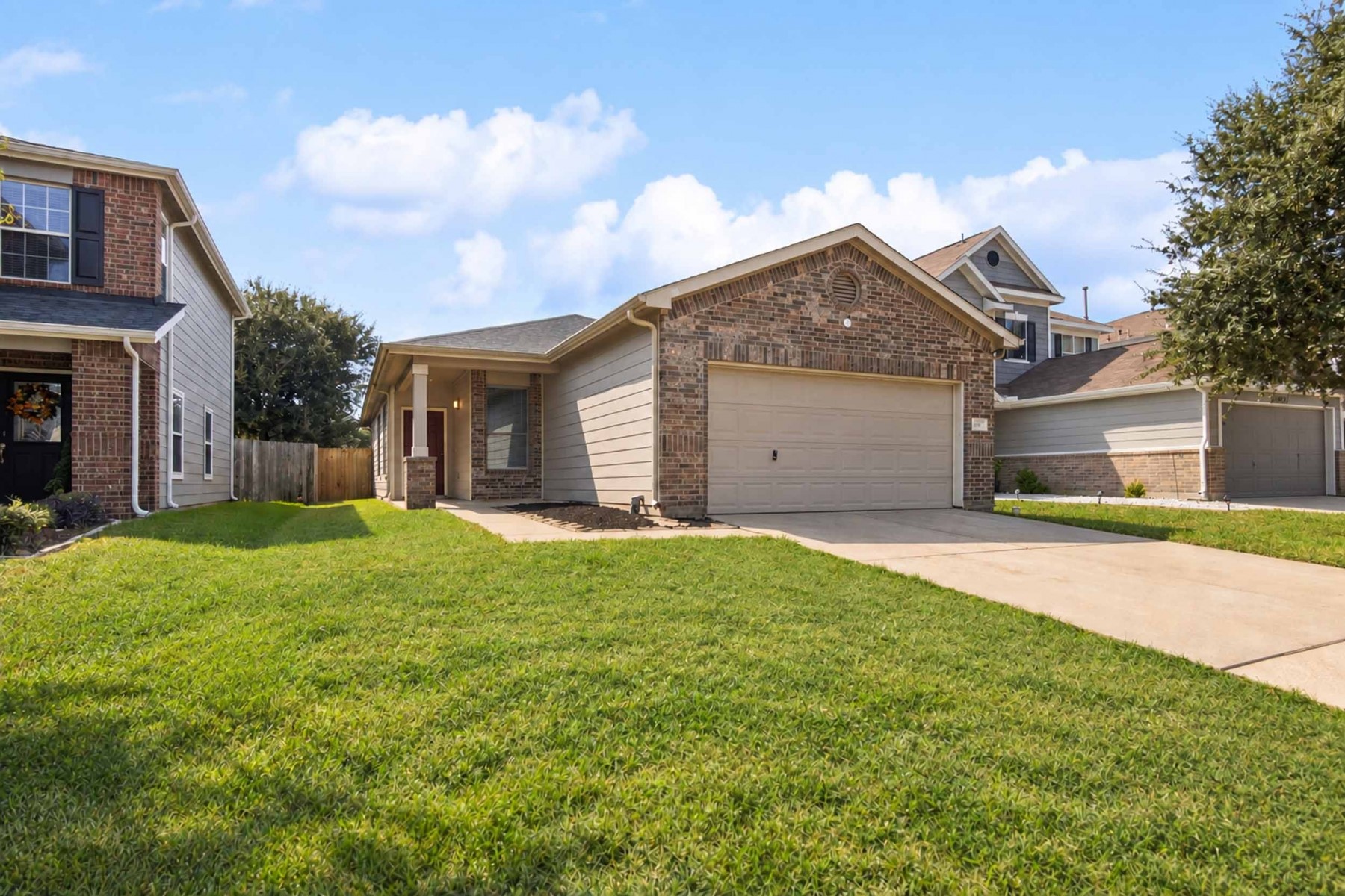 18523 Fair Grange Lane Property Photo 2