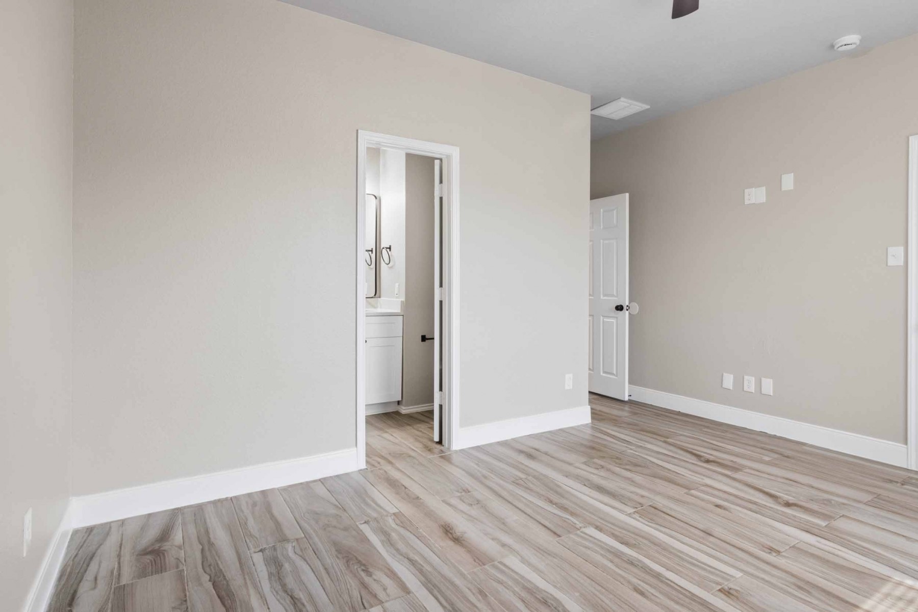 18523 Fair Grange Lane Property Photo 13