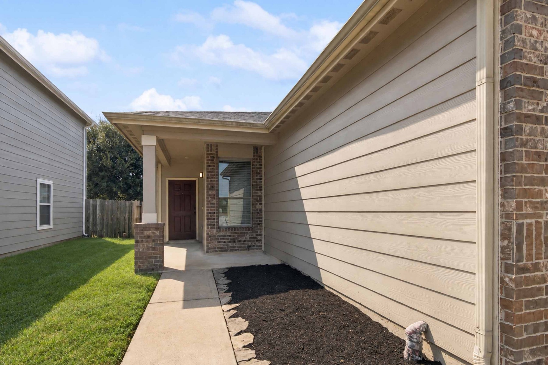 18523 Fair Grange Lane Property Photo 24