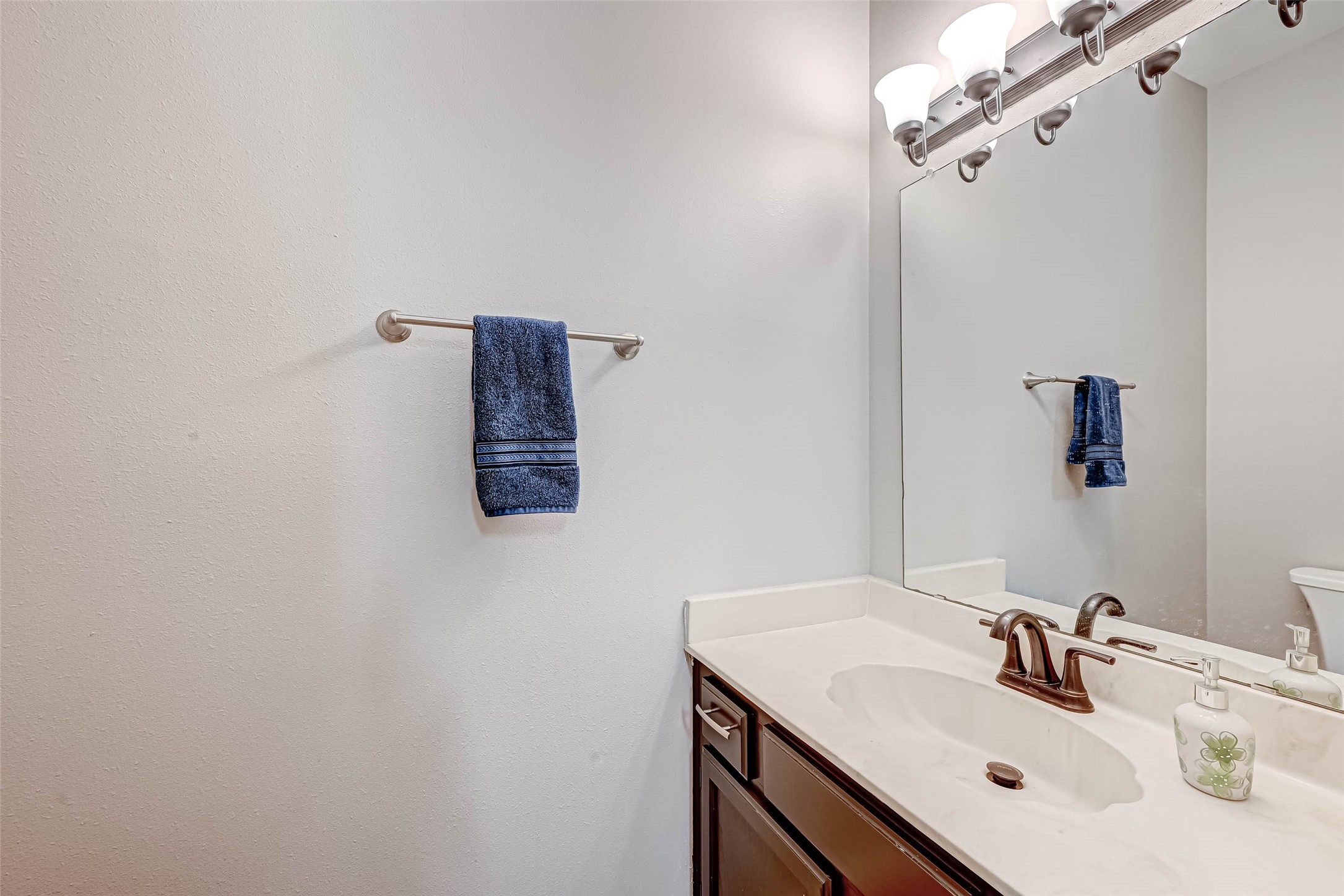 3780 Tanglewilde Street 604 Property Photo 21