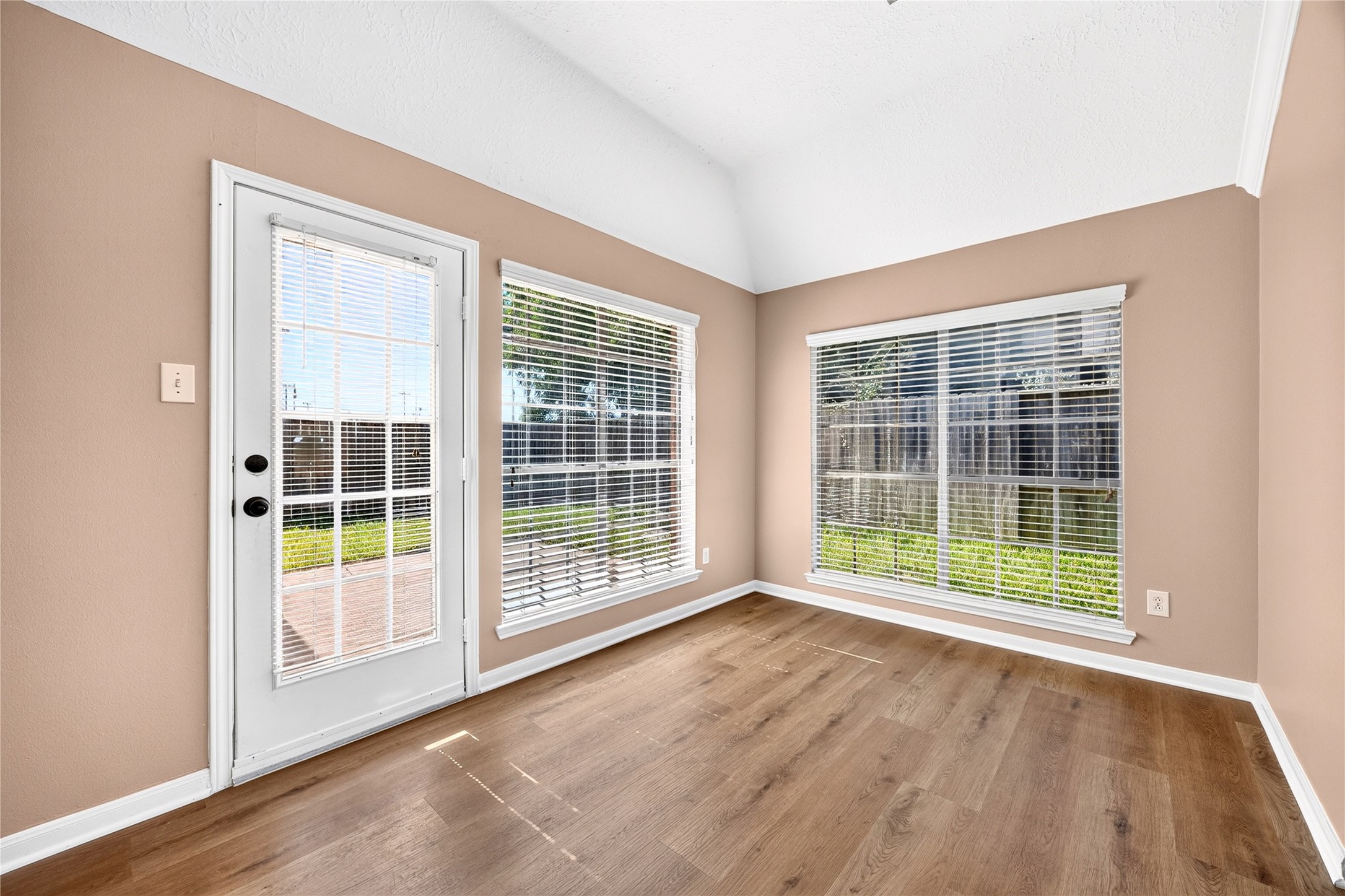 17414 Erin Way Court Property Photo 29