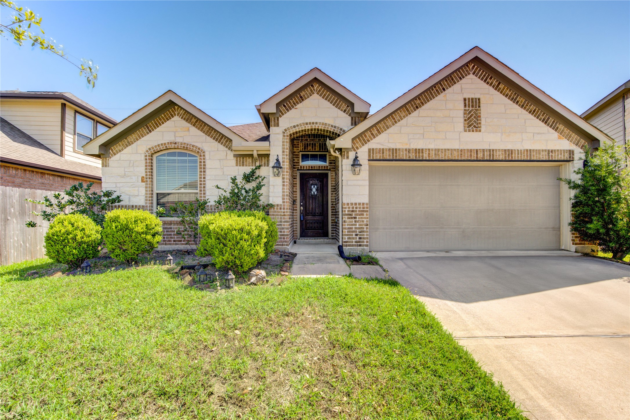 4519 Apple Point Lane Property Photo
