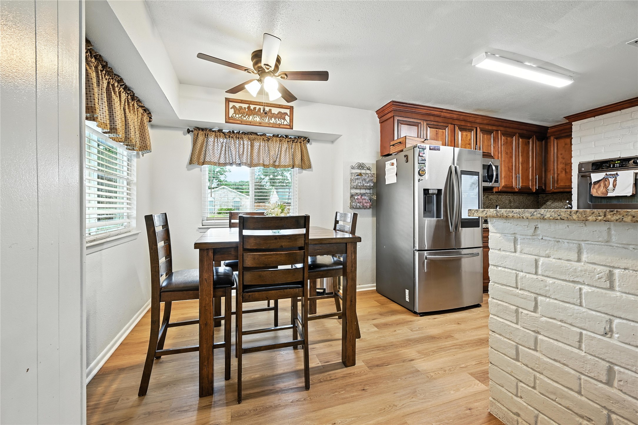 319 Shady Glade Drive Property Photo 3