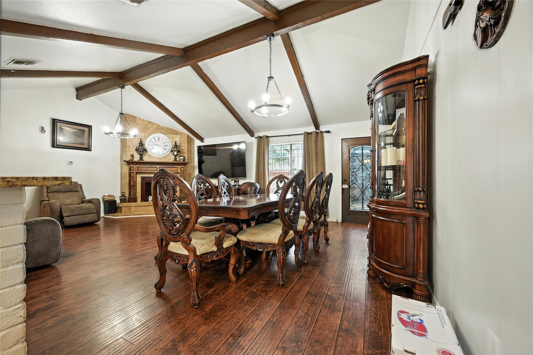 319 Shady Glade Drive Property Photo 5