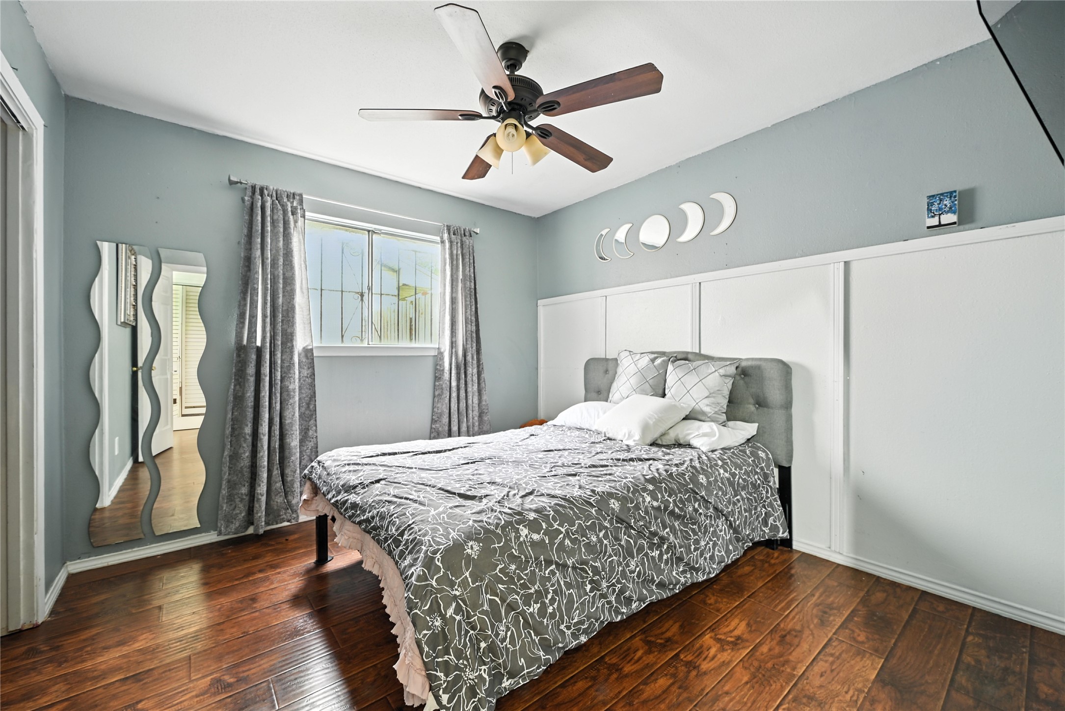 319 Shady Glade Drive Property Photo 9