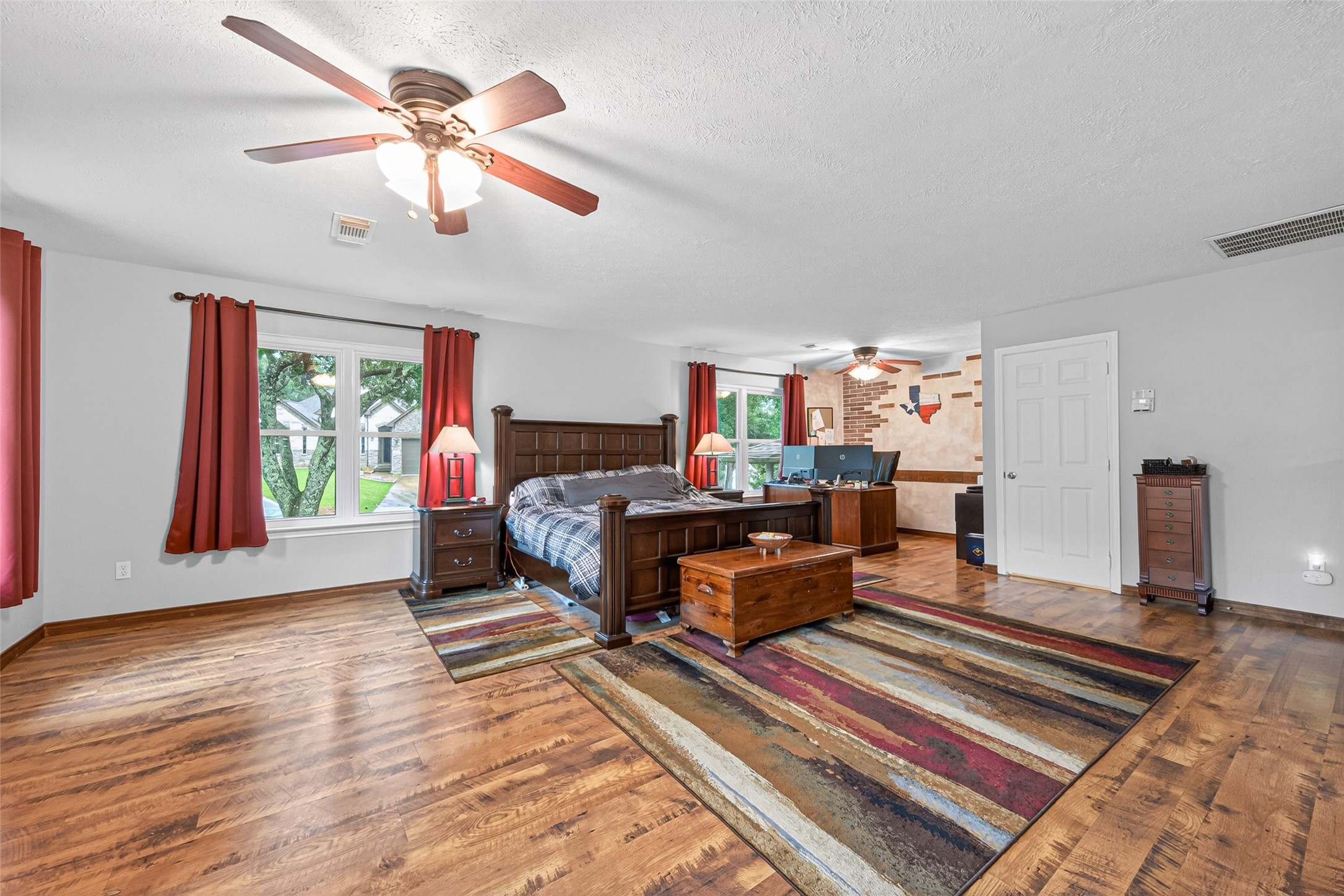 28111 Camille Drive Property Photo 19
