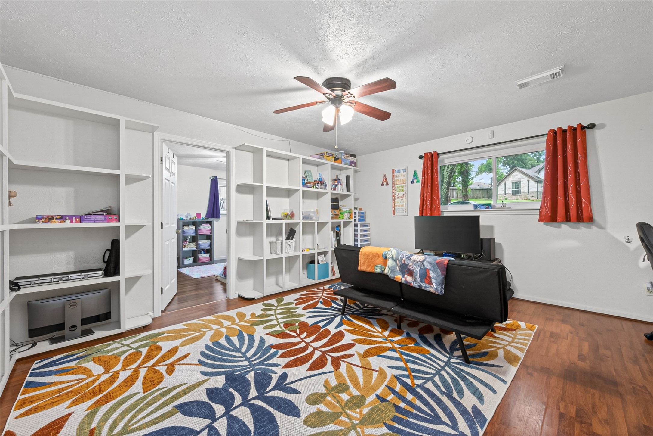 28111 Camille Drive Property Photo 26