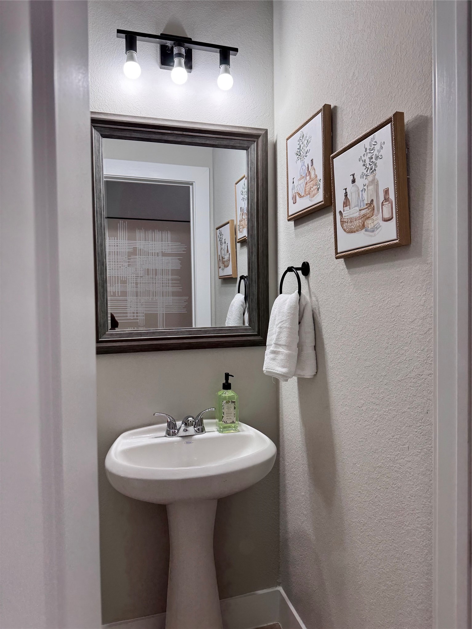 8324 Mariah Street A Property Photo 15