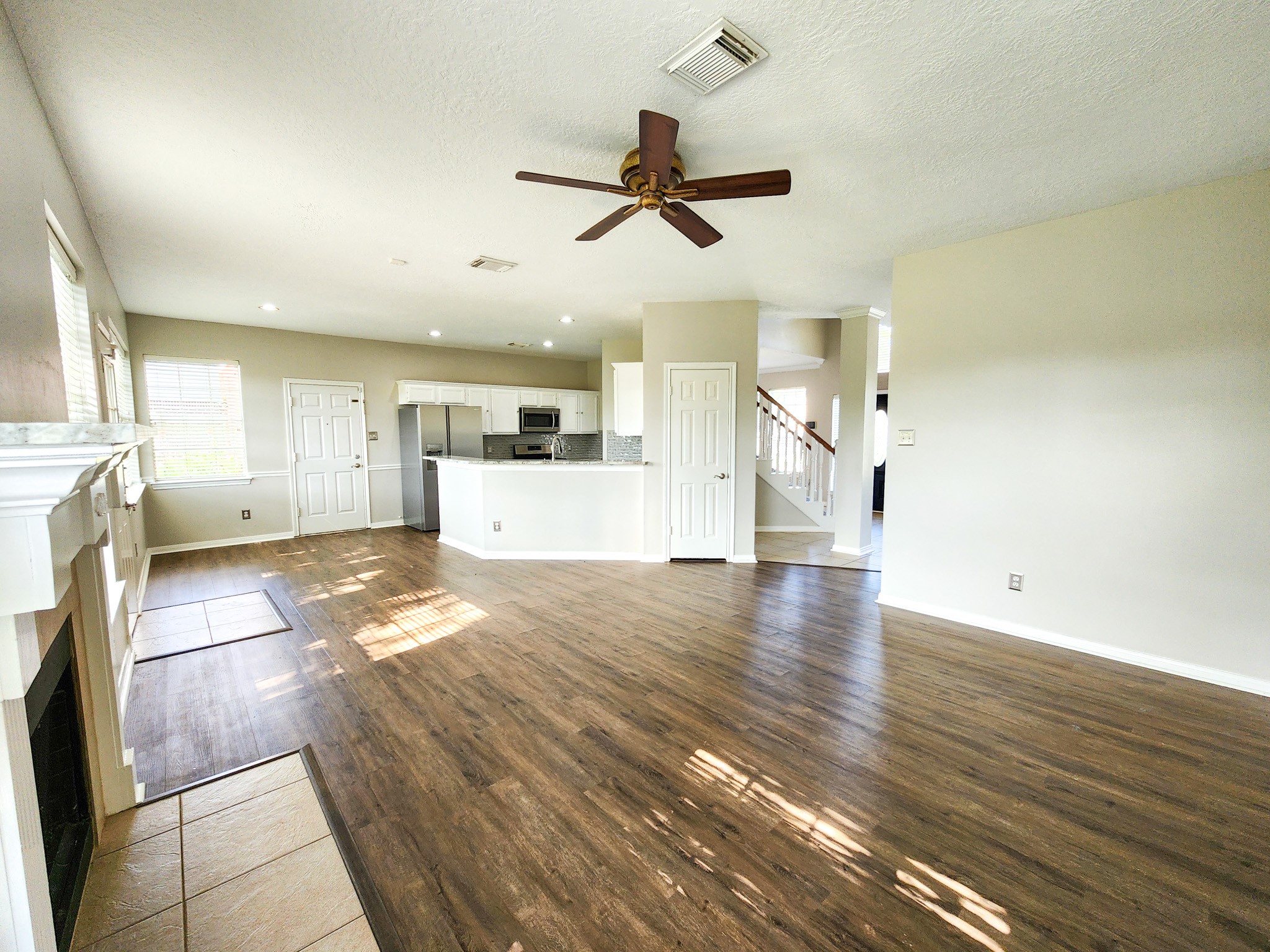 2412 N Mission Circle Property Photo 13