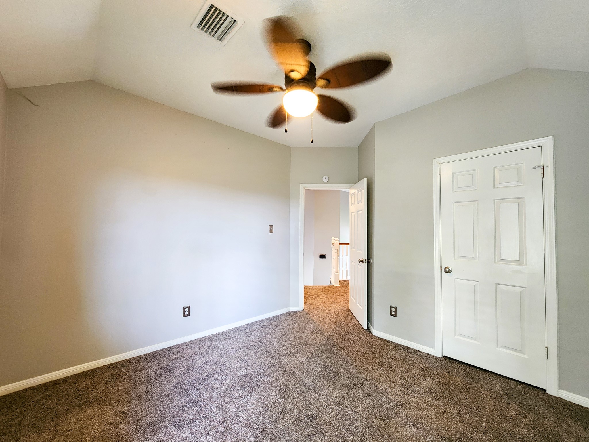 2412 N Mission Circle Property Photo 21