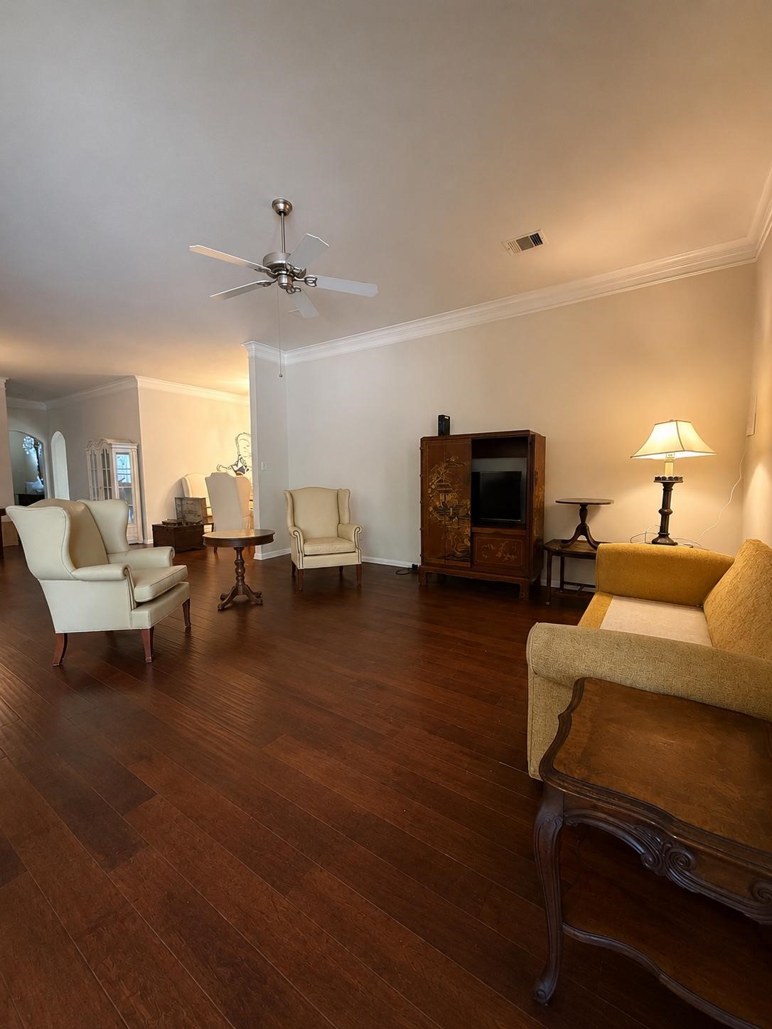 8726 Rollick Drive Property Photo 6
