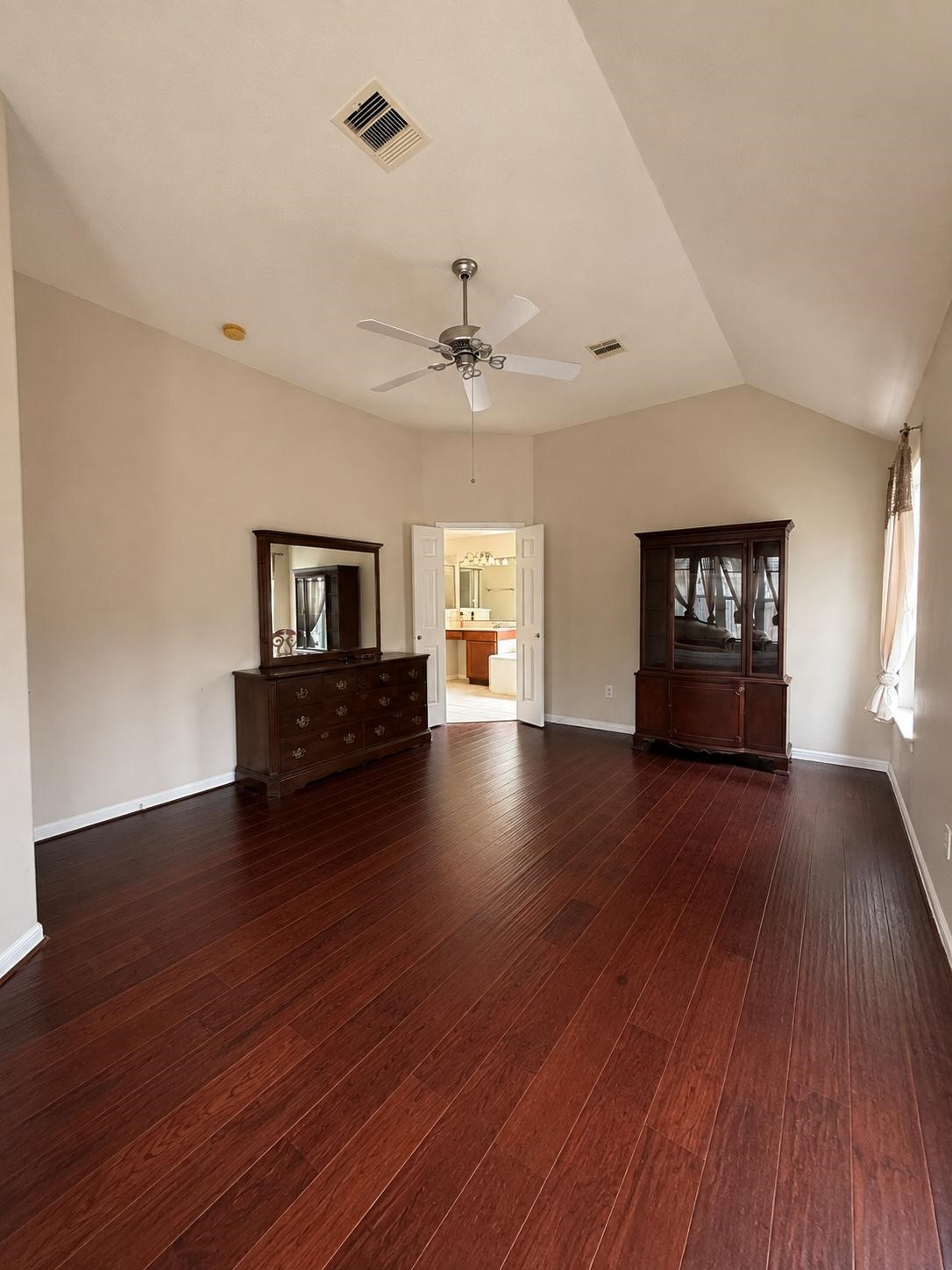 8726 Rollick Drive Property Photo 21