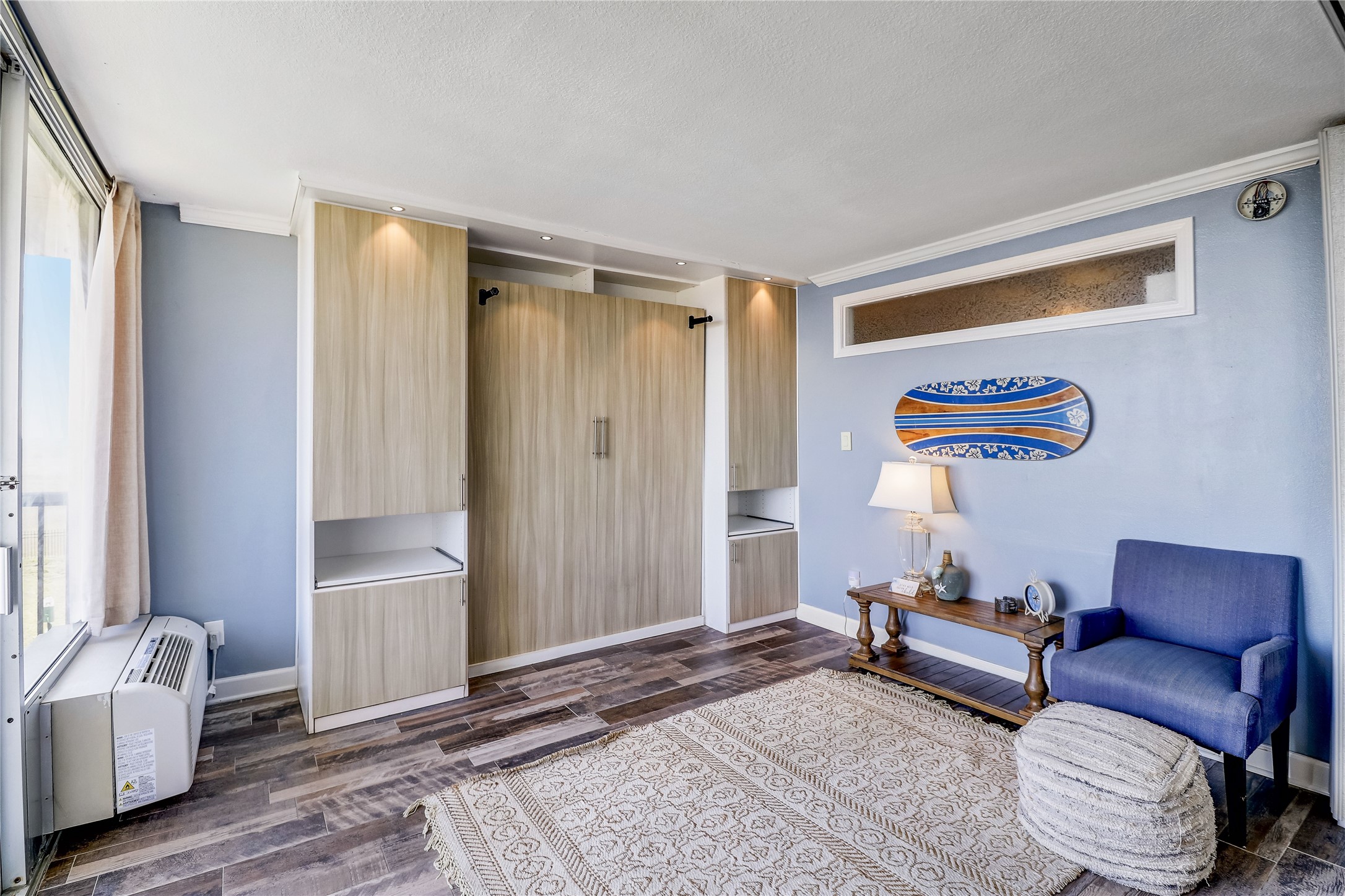 415 E Beach 103 Property Photo 7