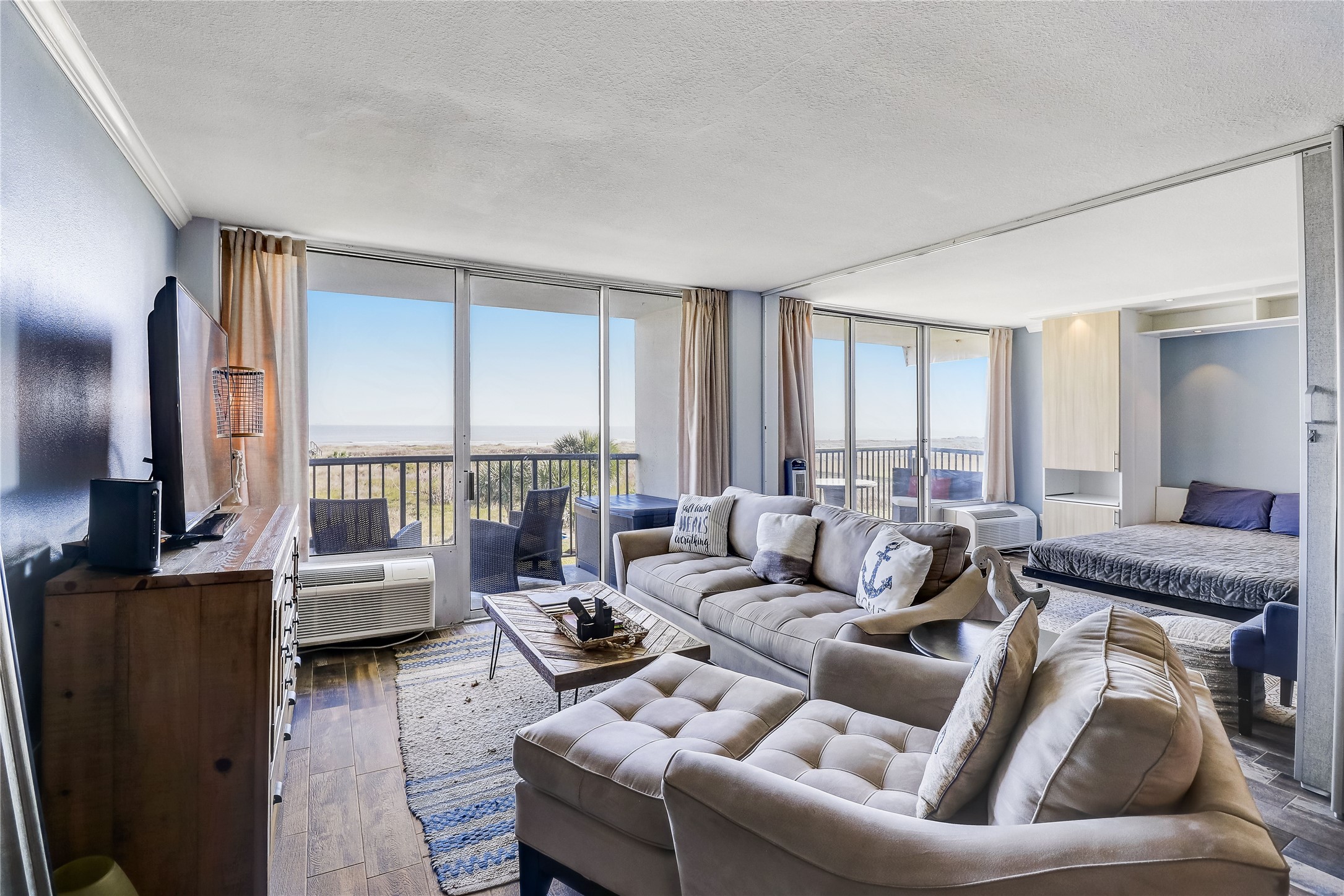 415 E Beach 103 Property Photo 11