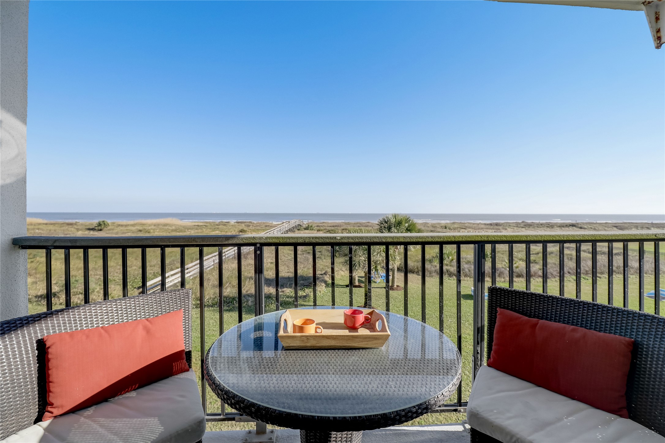 415 E Beach 103 Property Photo 13