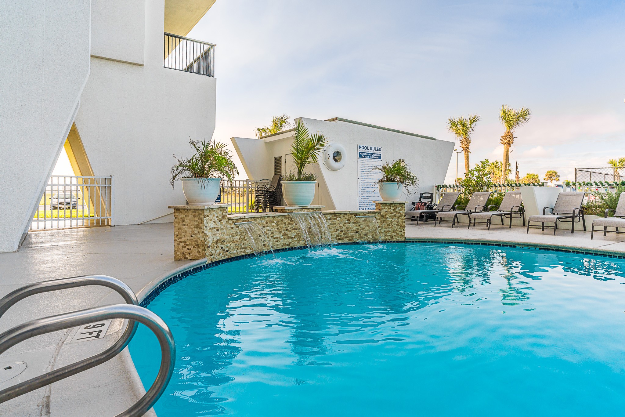 415 E Beach 103 Property Photo 17